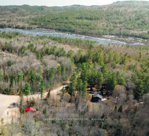 Photo 6 of 34 Laurentian Crescent, Mattawan — HOMEH