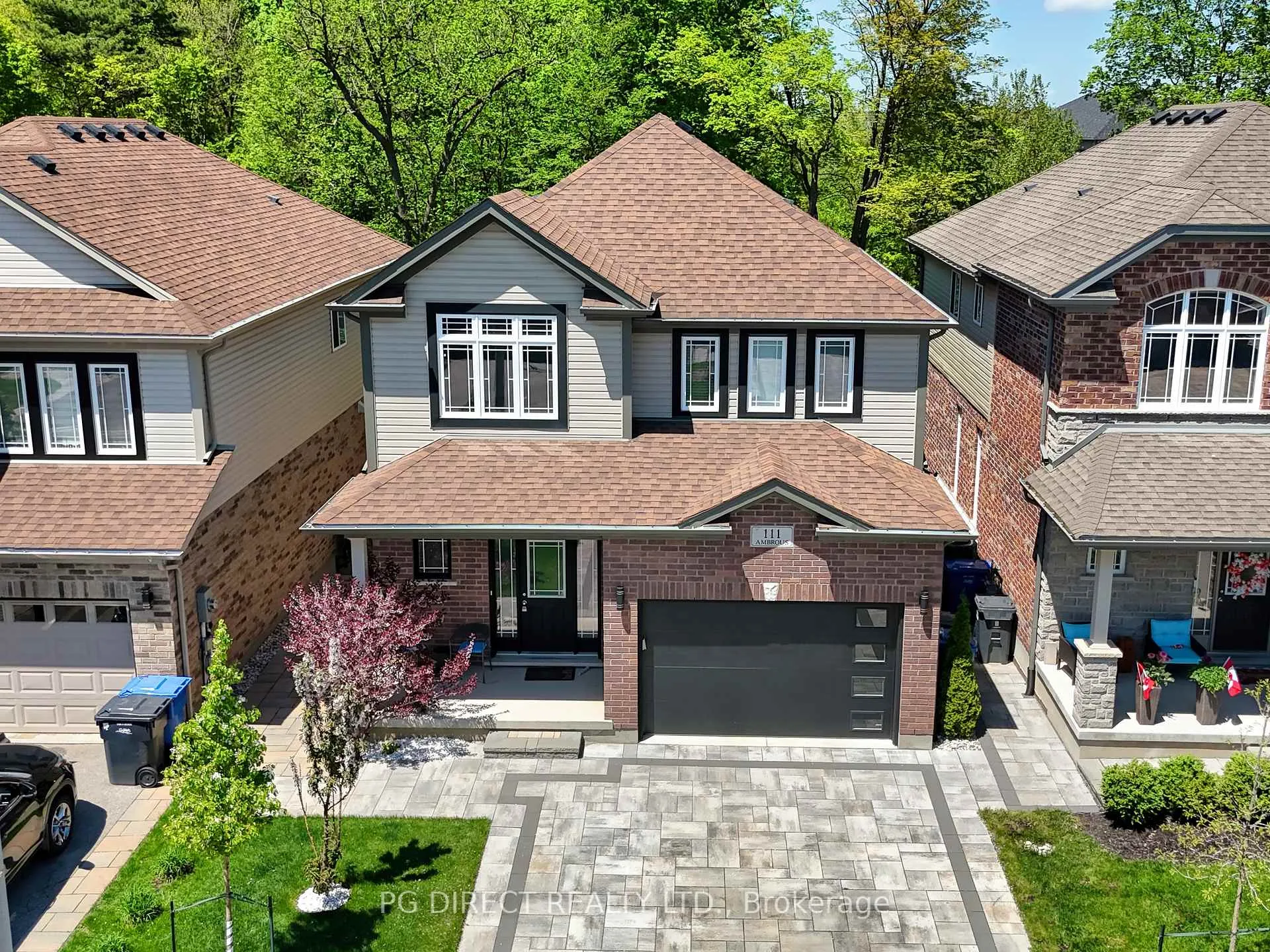 Photo 2 of 111 Ambrous Crescent, Guelph, Kortright East — HOMEH