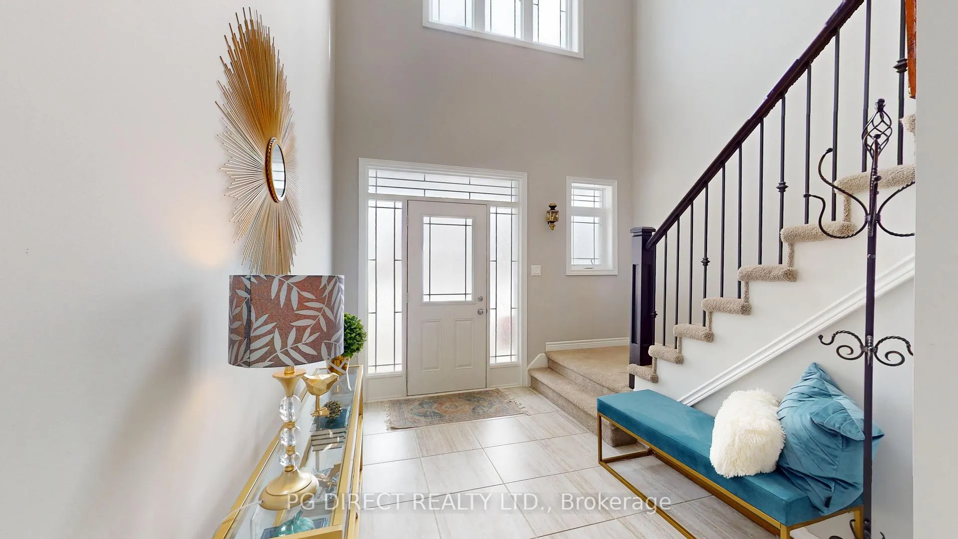 Photo 3 of 111 Ambrous Crescent, Guelph, Kortright East — HOMEH