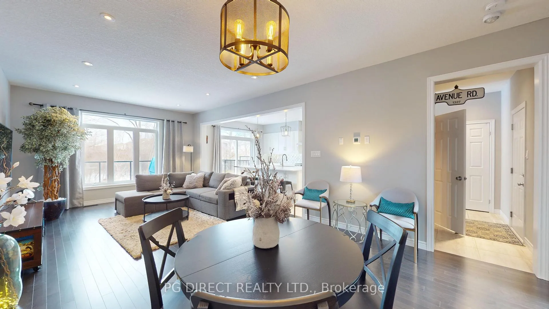 Photo 8 of 111 Ambrous Crescent, Guelph, Kortright East — HOMEH