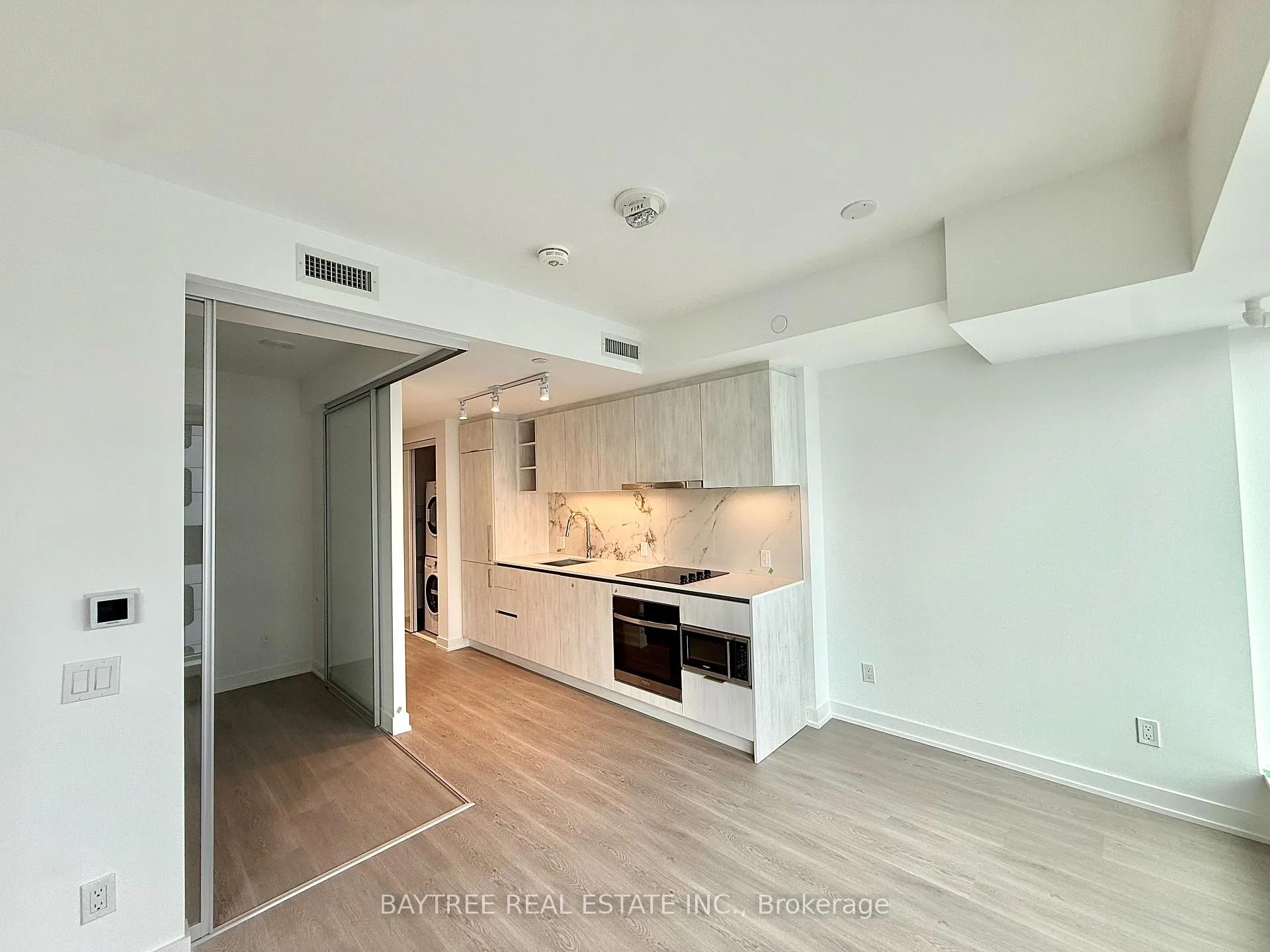 Photo 9 of Unit 4506, 8 Wellesley Street W, Toronto, Bay Street Corridor — HOMEH