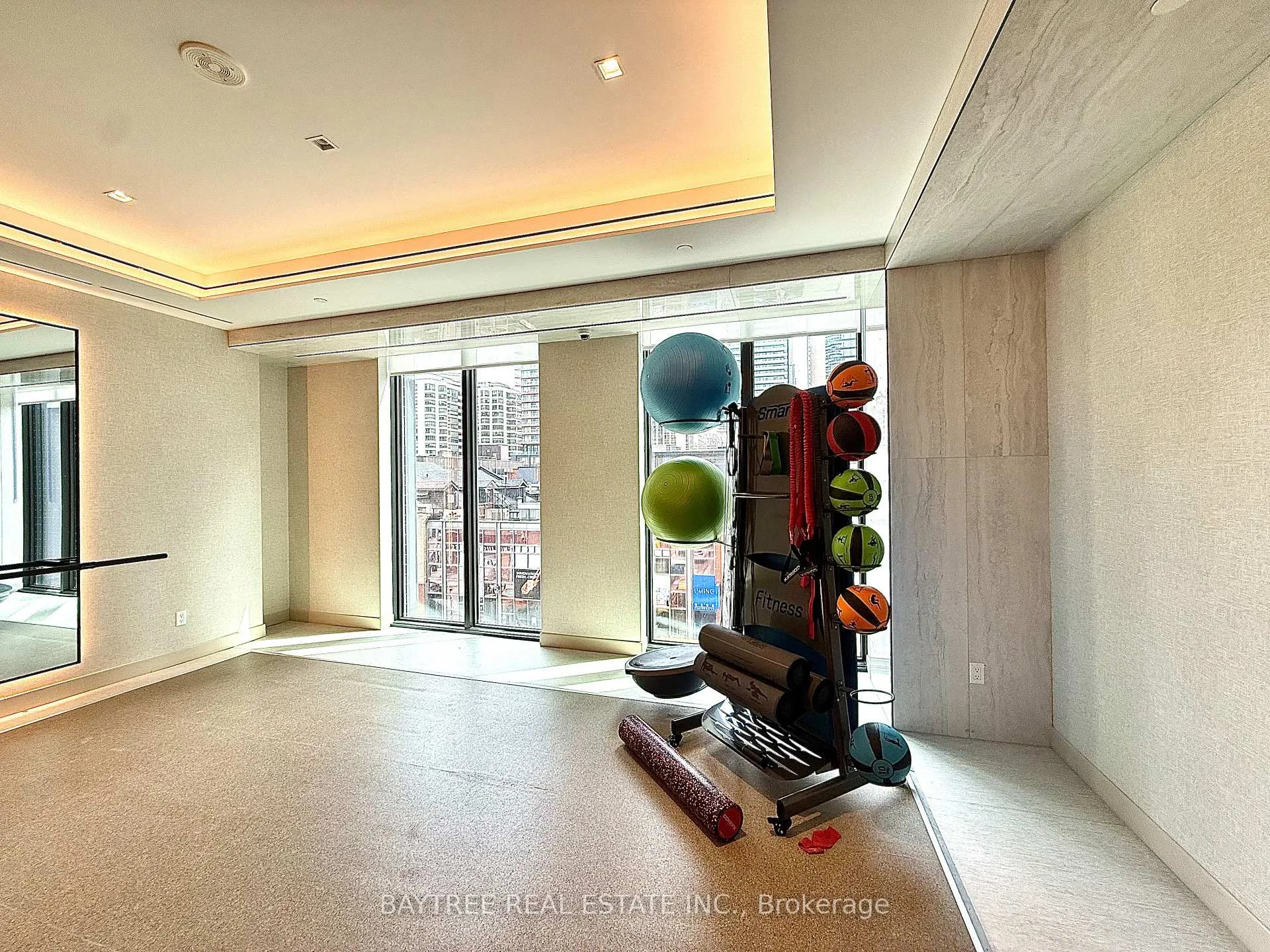 Photo 12 of Unit 4506, 8 Wellesley Street W, Toronto, Bay Street Corridor — HOMEH