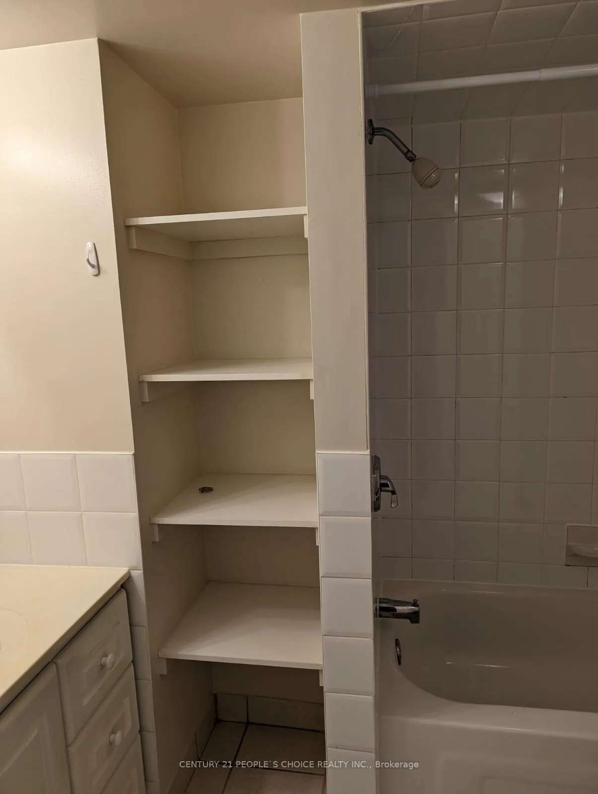 Photo 11 of Unit Basement, 33 Pinecone Drive, Etobicoke, West Humber-Clairville — HOMEH