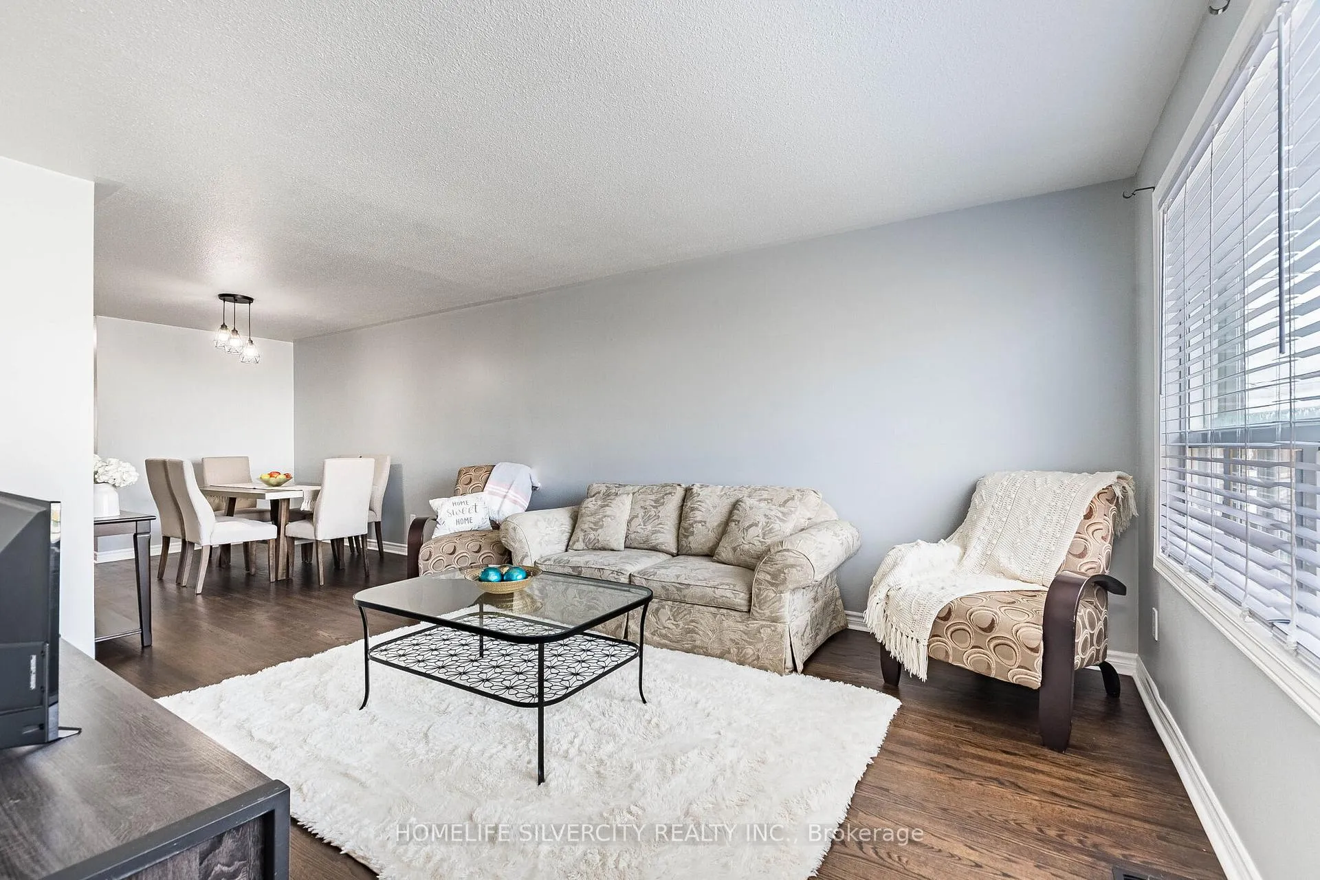 Photo 5 of 19 Garfield Crescent, Brampton, Brampton North — HOMEH