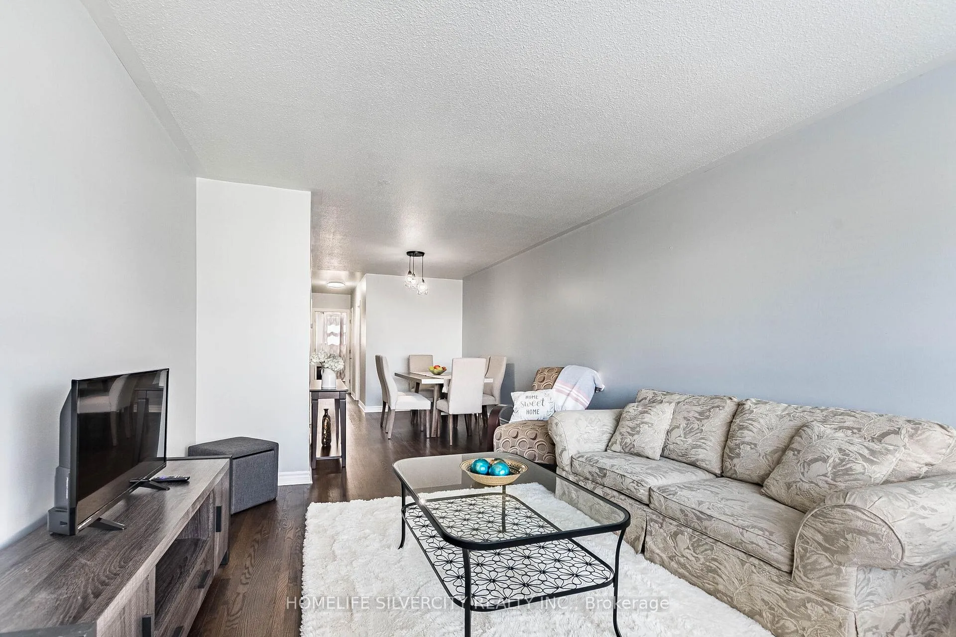 Photo 7 of 19 Garfield Crescent, Brampton, Brampton North — HOMEH