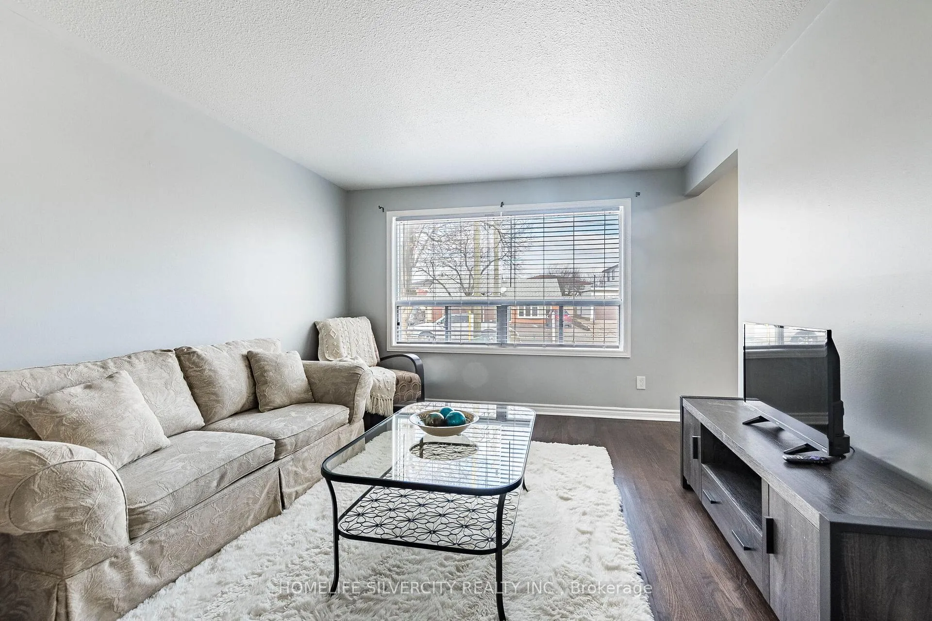 Photo 11 of 19 Garfield Crescent, Brampton, Brampton North — HOMEH
