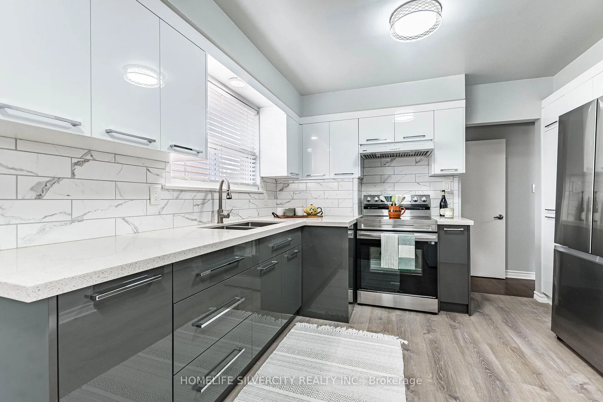 Photo 15 of 19 Garfield Crescent, Brampton, Brampton North — HOMEH