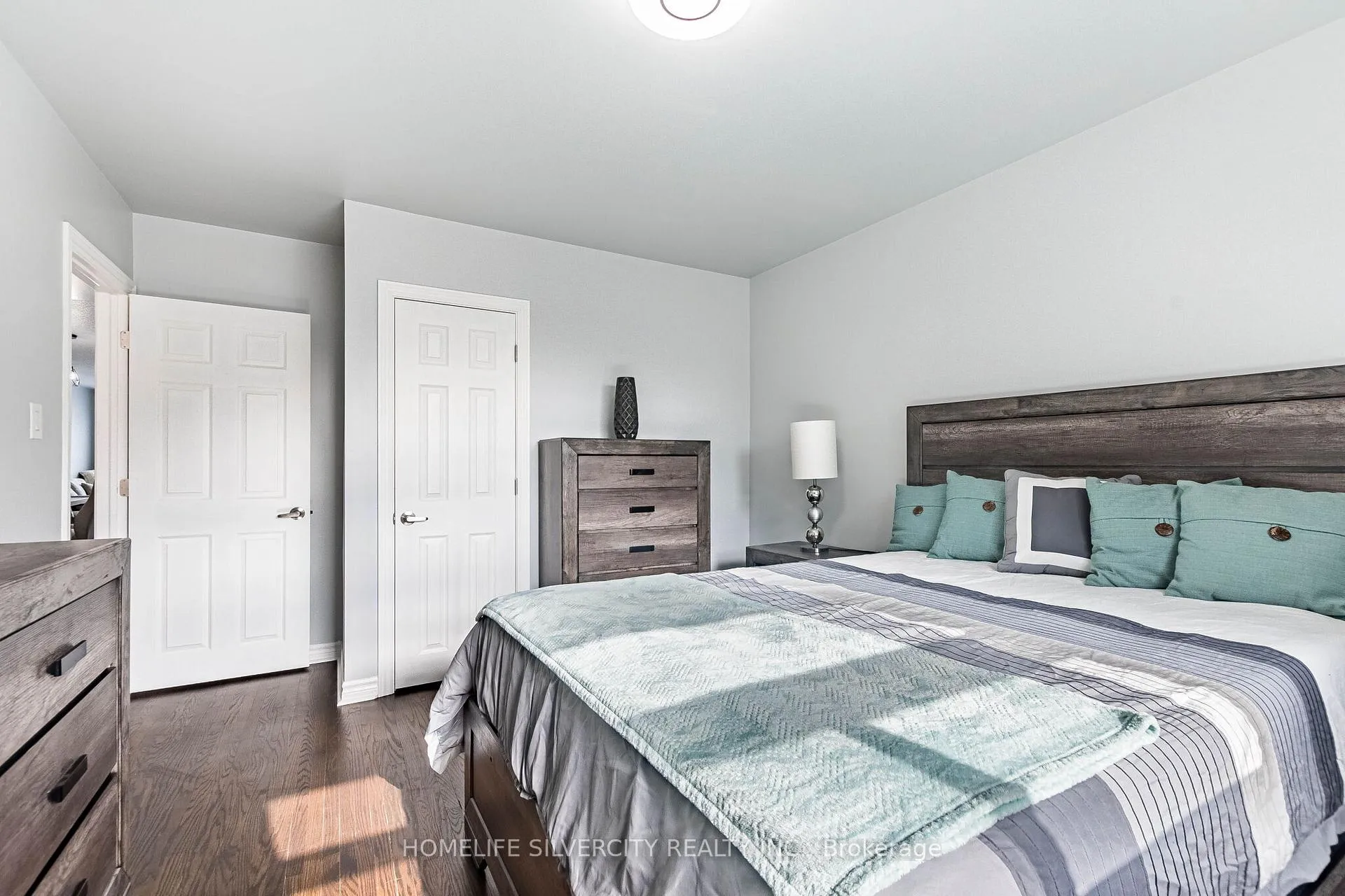 Photo 22 of 19 Garfield Crescent, Brampton, Brampton North — HOMEH