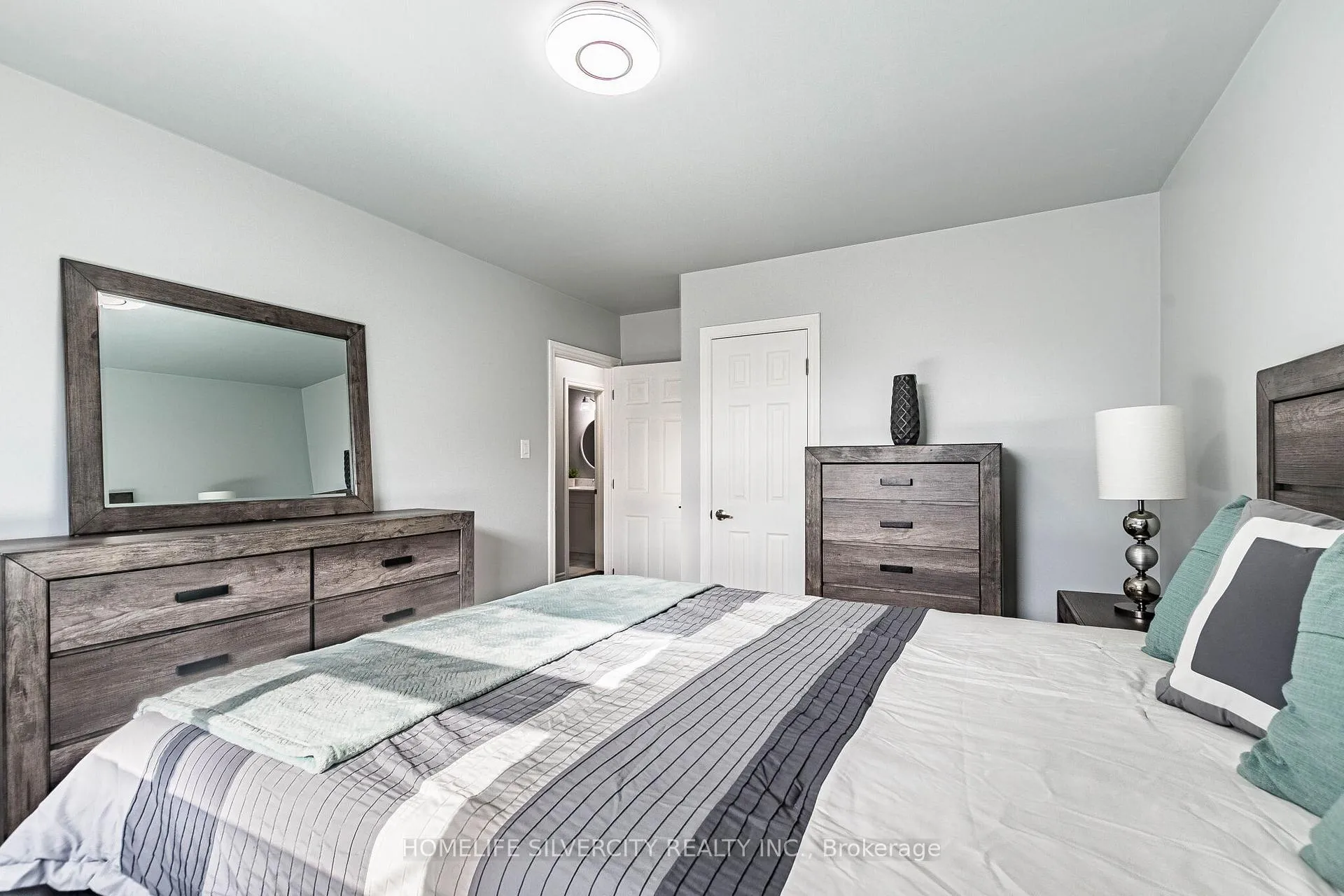 Photo 23 of 19 Garfield Crescent, Brampton, Brampton North — HOMEH