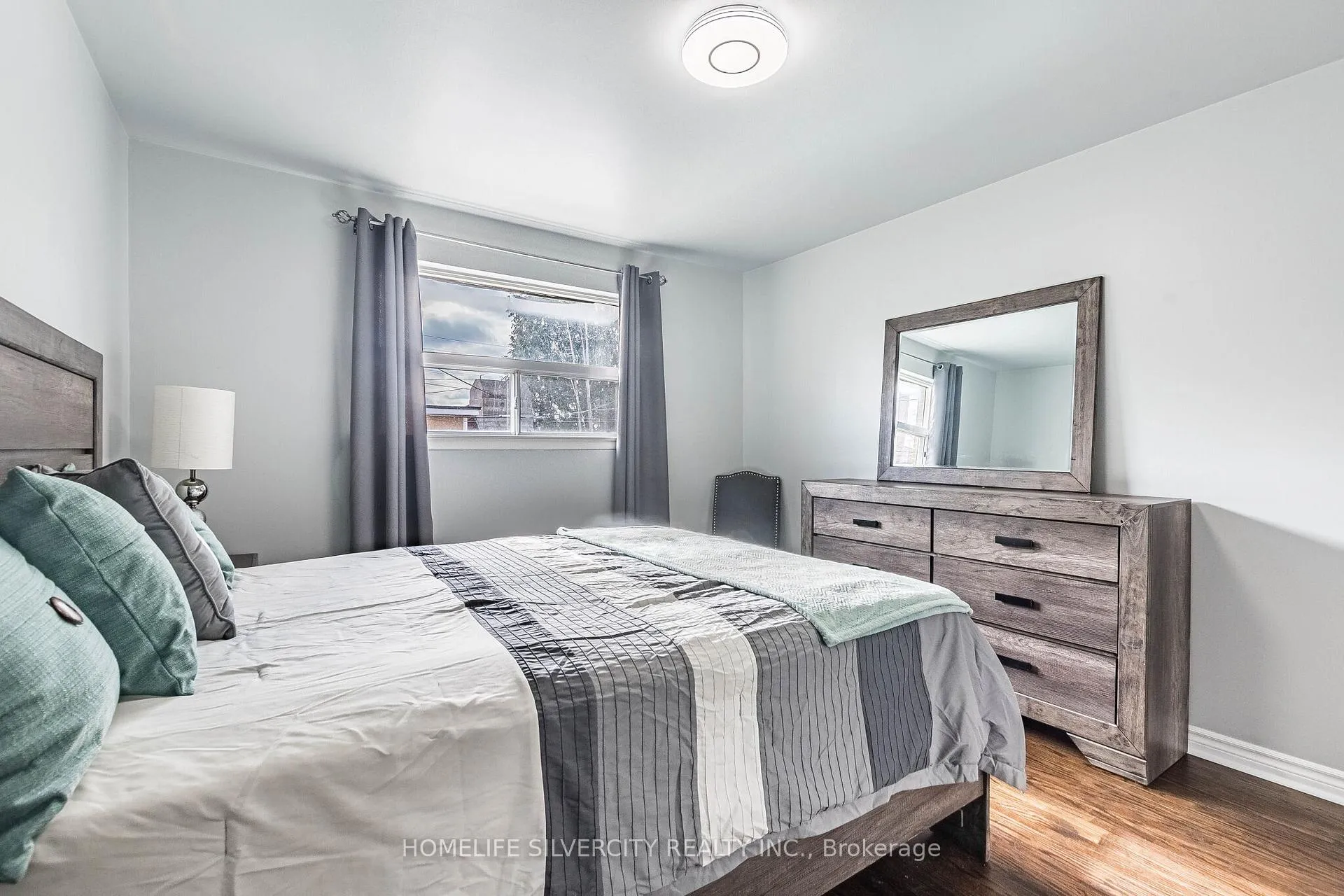 Photo 24 of 19 Garfield Crescent, Brampton, Brampton North — HOMEH