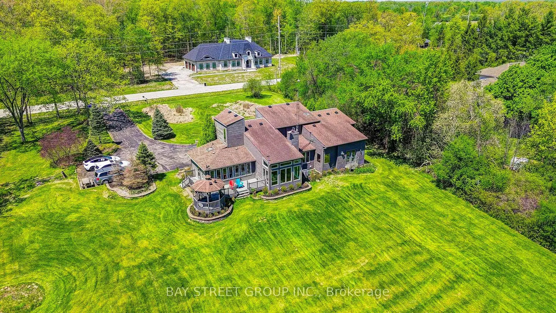 Photo 6 of 10638 Willoughby Drive, Niagara Falls, Lyons Creek — HOMEH