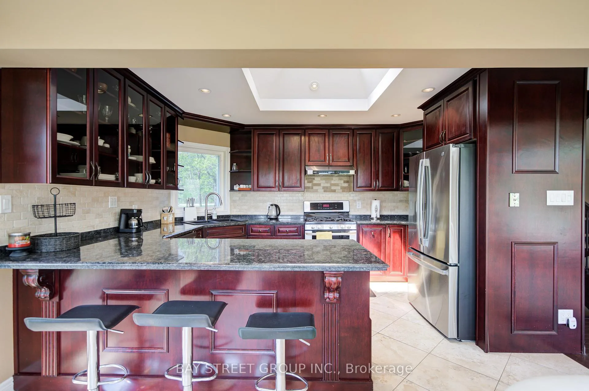 Photo 18 of 10638 Willoughby Drive, Niagara Falls, Lyons Creek — HOMEH
