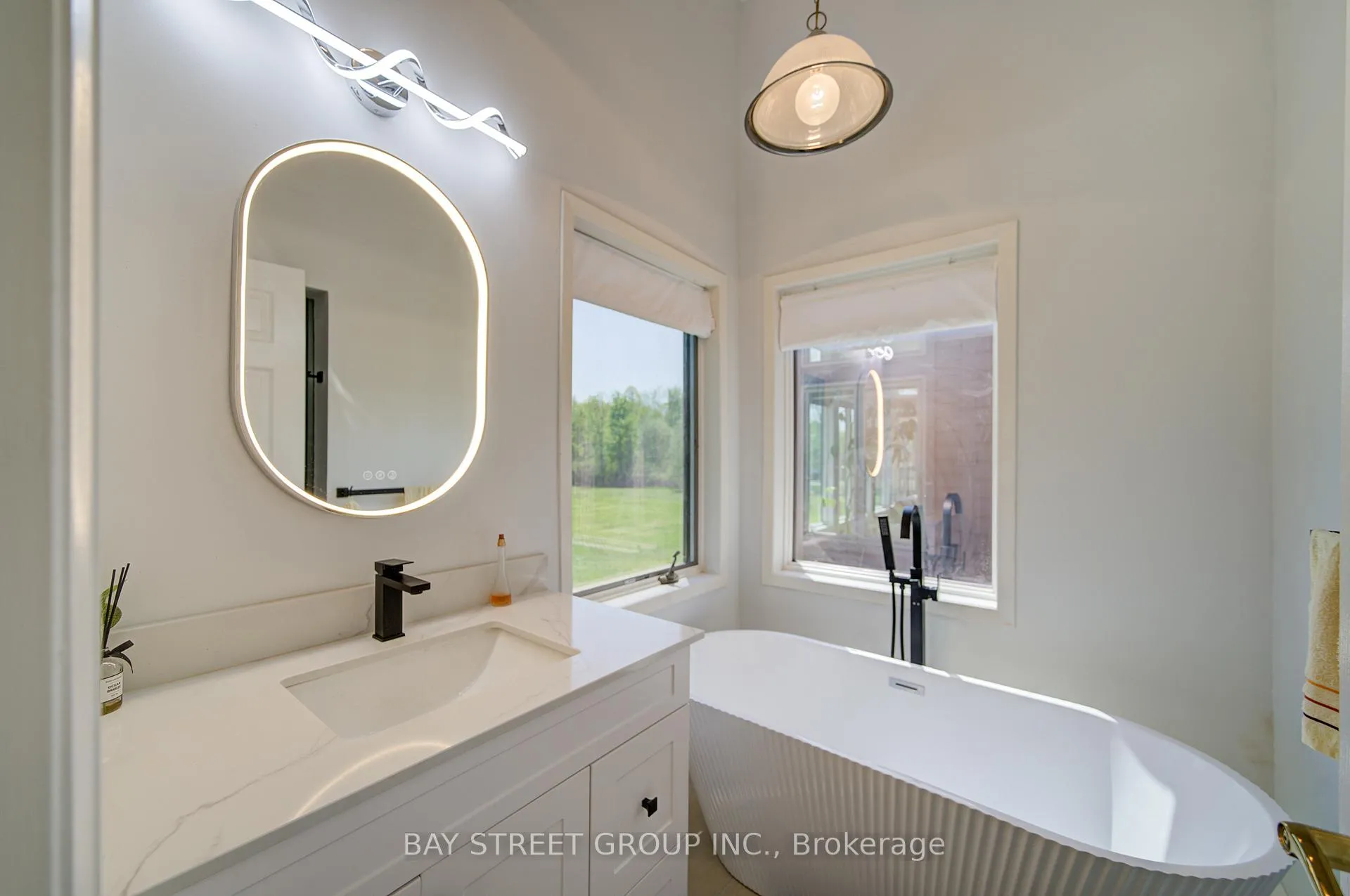 Photo 27 of 10638 Willoughby Drive, Niagara Falls, Lyons Creek — HOMEH