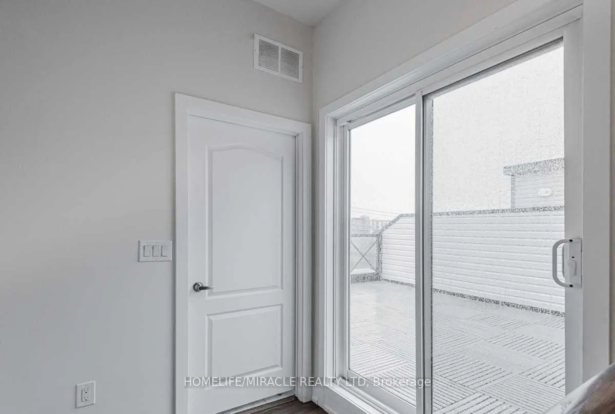 Photo 18 of Unit 2516, 30 Westmeath Lane, Markham, Cornell — HOMEH