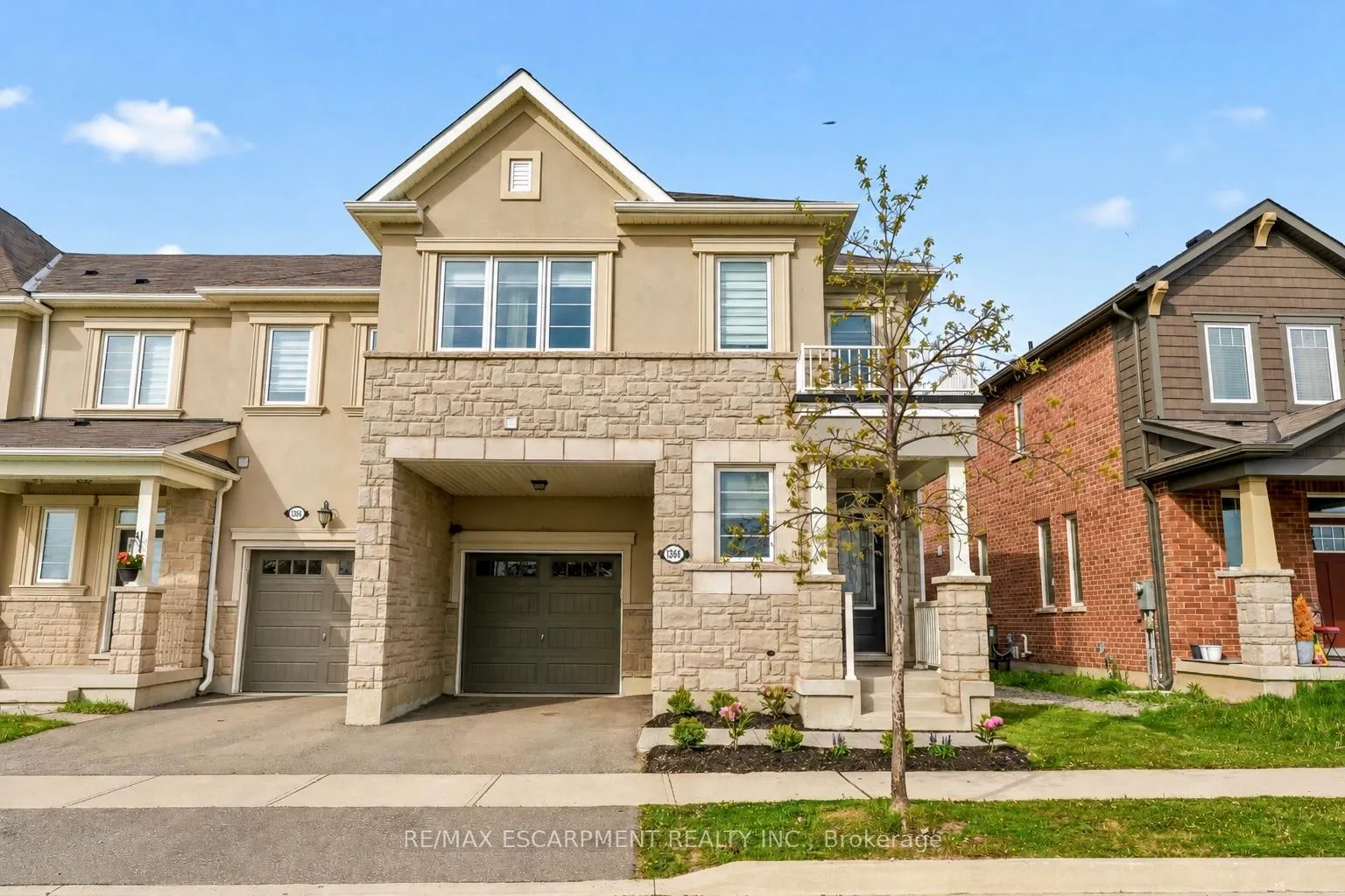 Front of 1364 Sycamore Garden