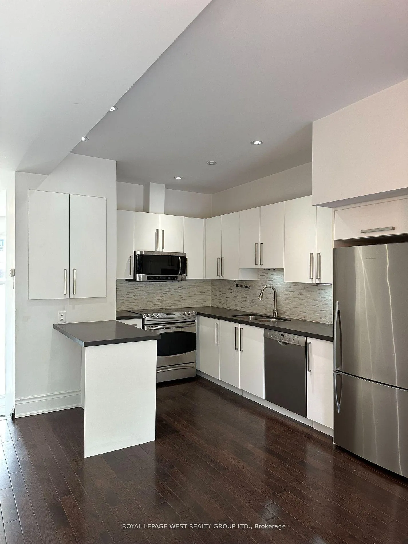 Photo 8 of Unit 8, 200 Annette Street, Toronto, Junction Area — HOMEH