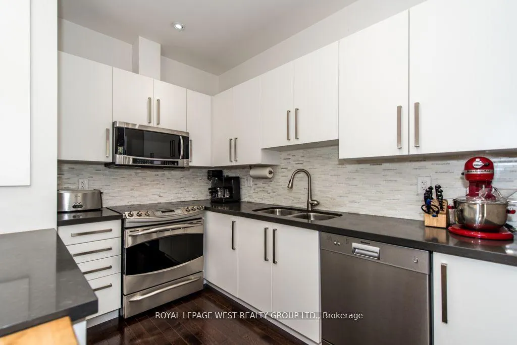 Photo 9 of Unit 8, 200 Annette Street, Toronto, Junction Area — HOMEH