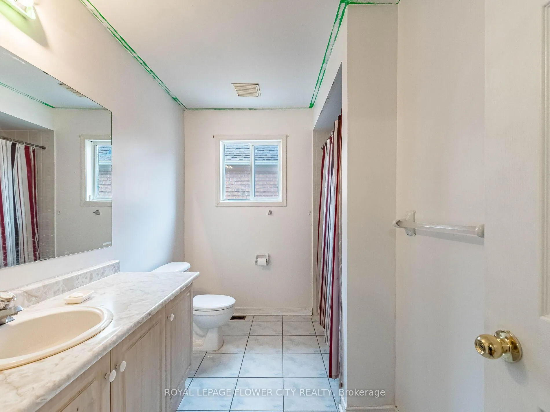 Photo 16 of 58 Pertosa Drive, Brampton, Fletcher's Meadow — HOMEH