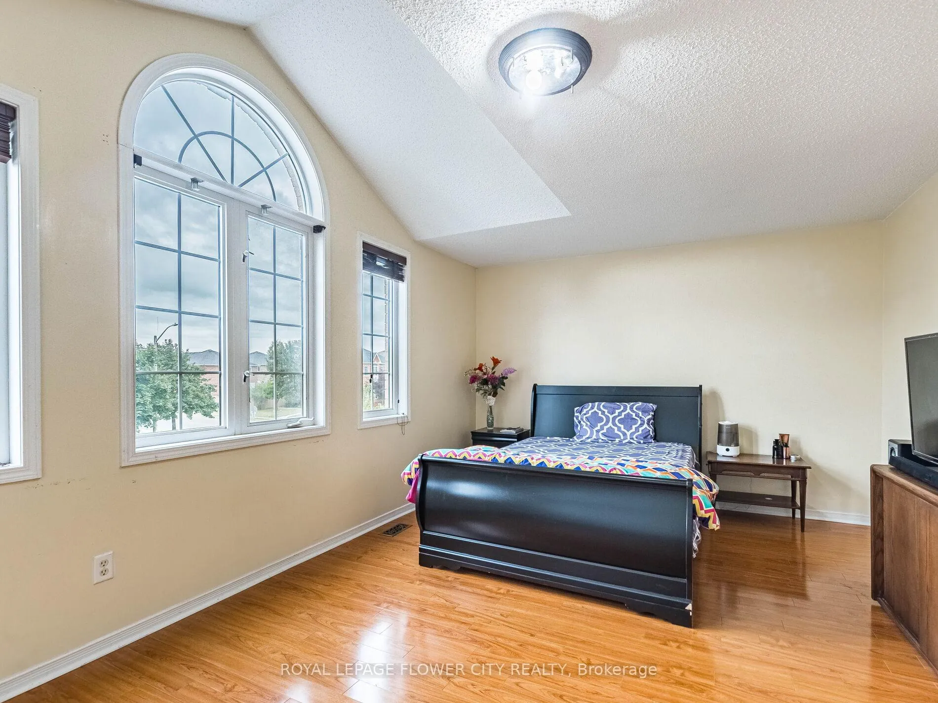 Photo 21 of 58 Pertosa Drive, Brampton, Fletcher's Meadow — HOMEH