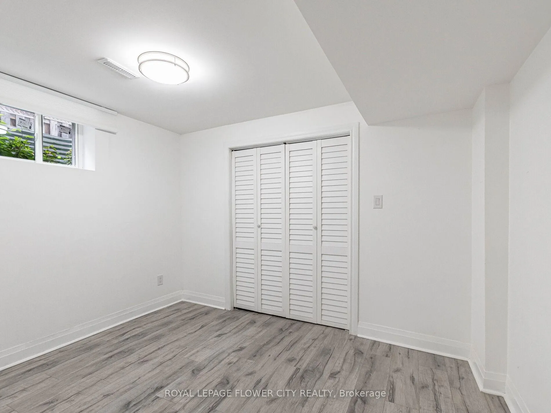 Photo 32 of 58 Pertosa Drive, Brampton, Fletcher's Meadow — HOMEH