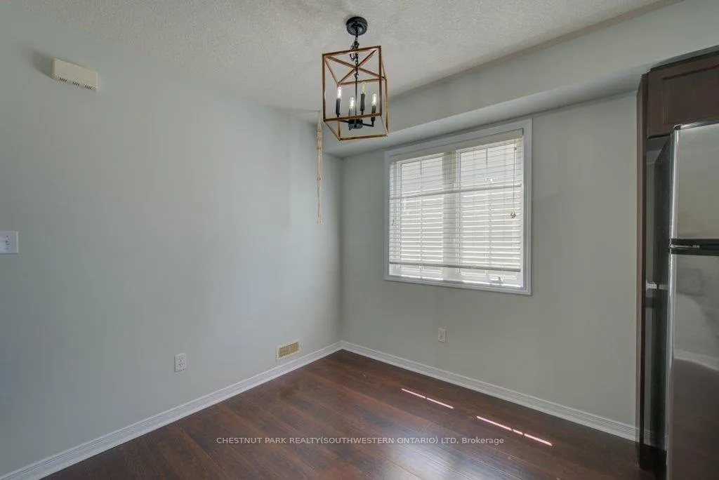 Photo 11 of Unit 15C, 240 Westmeadow Drive, Kitchener, Highland West — HOMEH