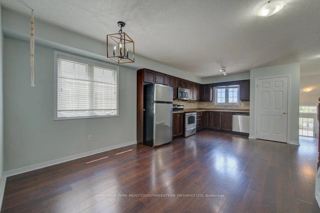 Photo 12 of Unit 15C, 240 Westmeadow Drive, Kitchener, Highland West — HOMEH