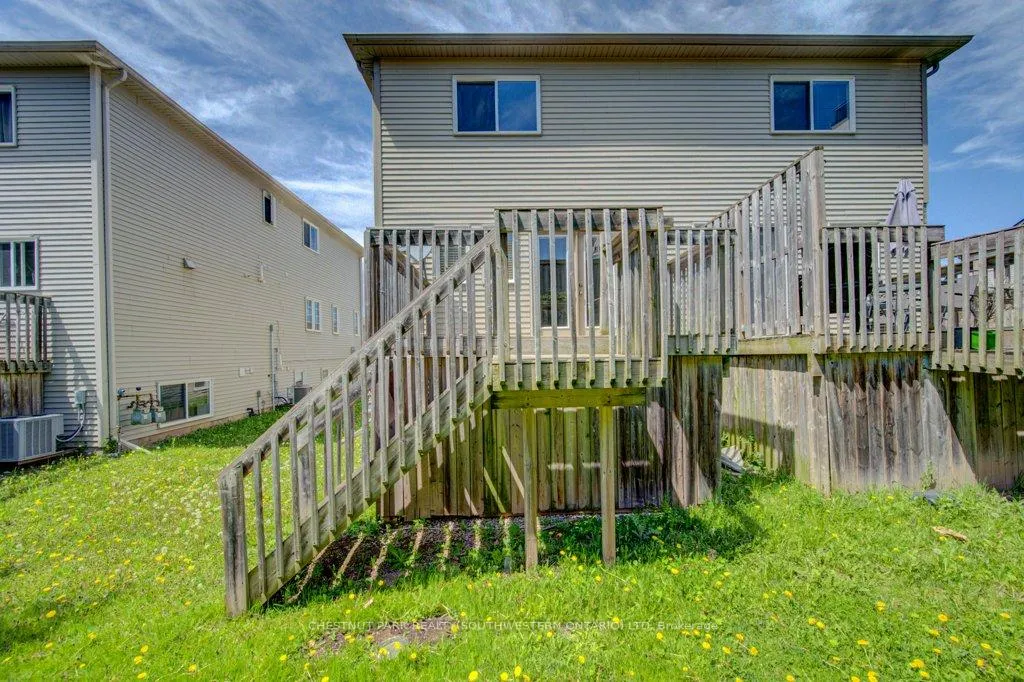 Photo 32 of Unit 15C, 240 Westmeadow Drive, Kitchener, Highland West — HOMEH
