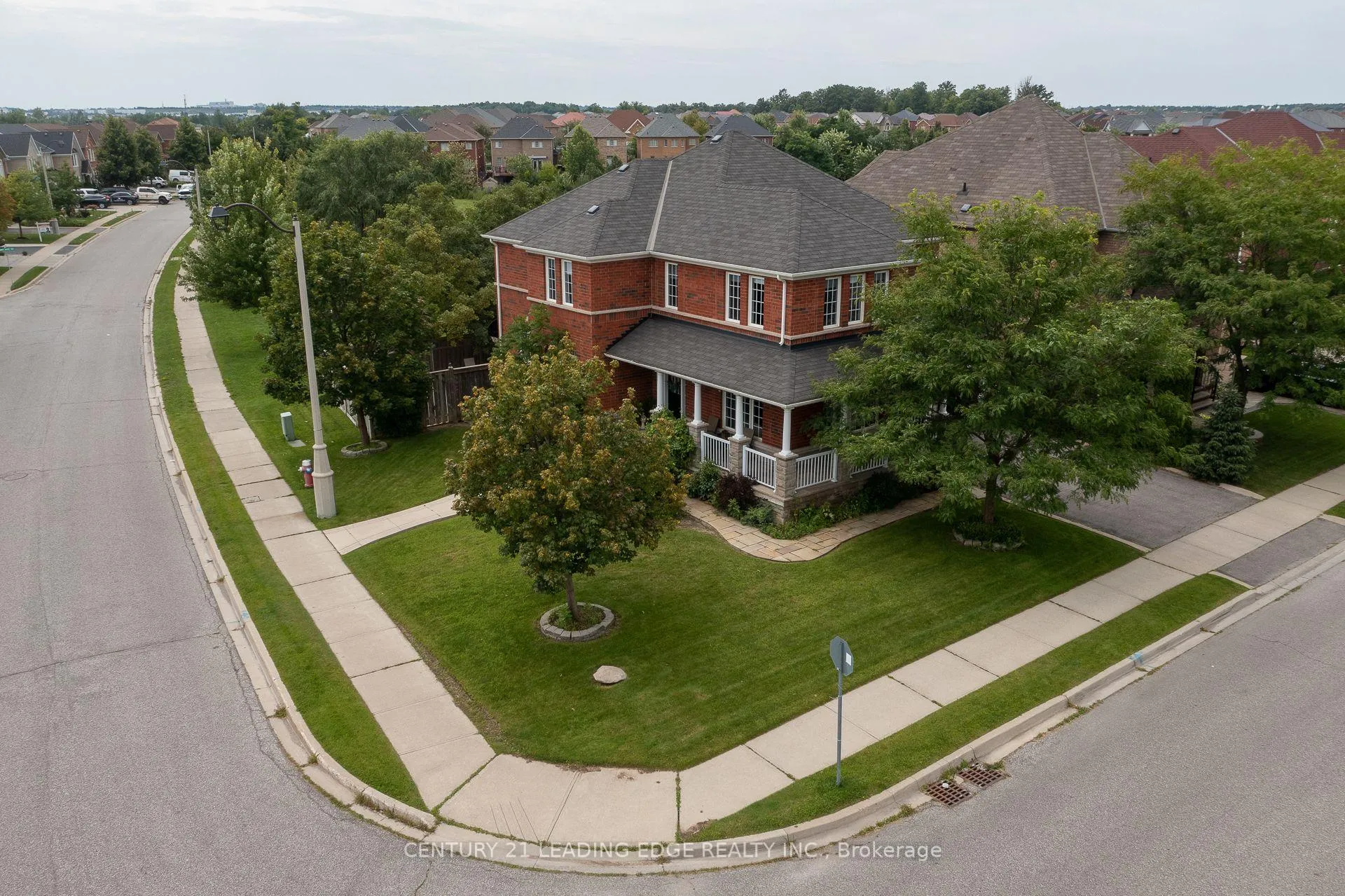 Photo 45 of 26 Huntspoint Drive, Brampton, Bram East — HOMEH