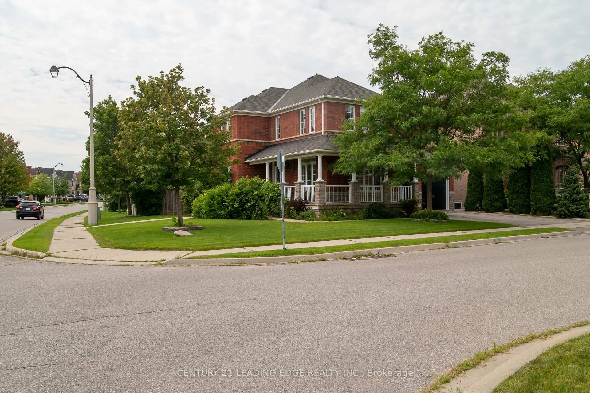 Photo 56 of 26 Huntspoint Drive, Brampton, Bram East — HOMEH