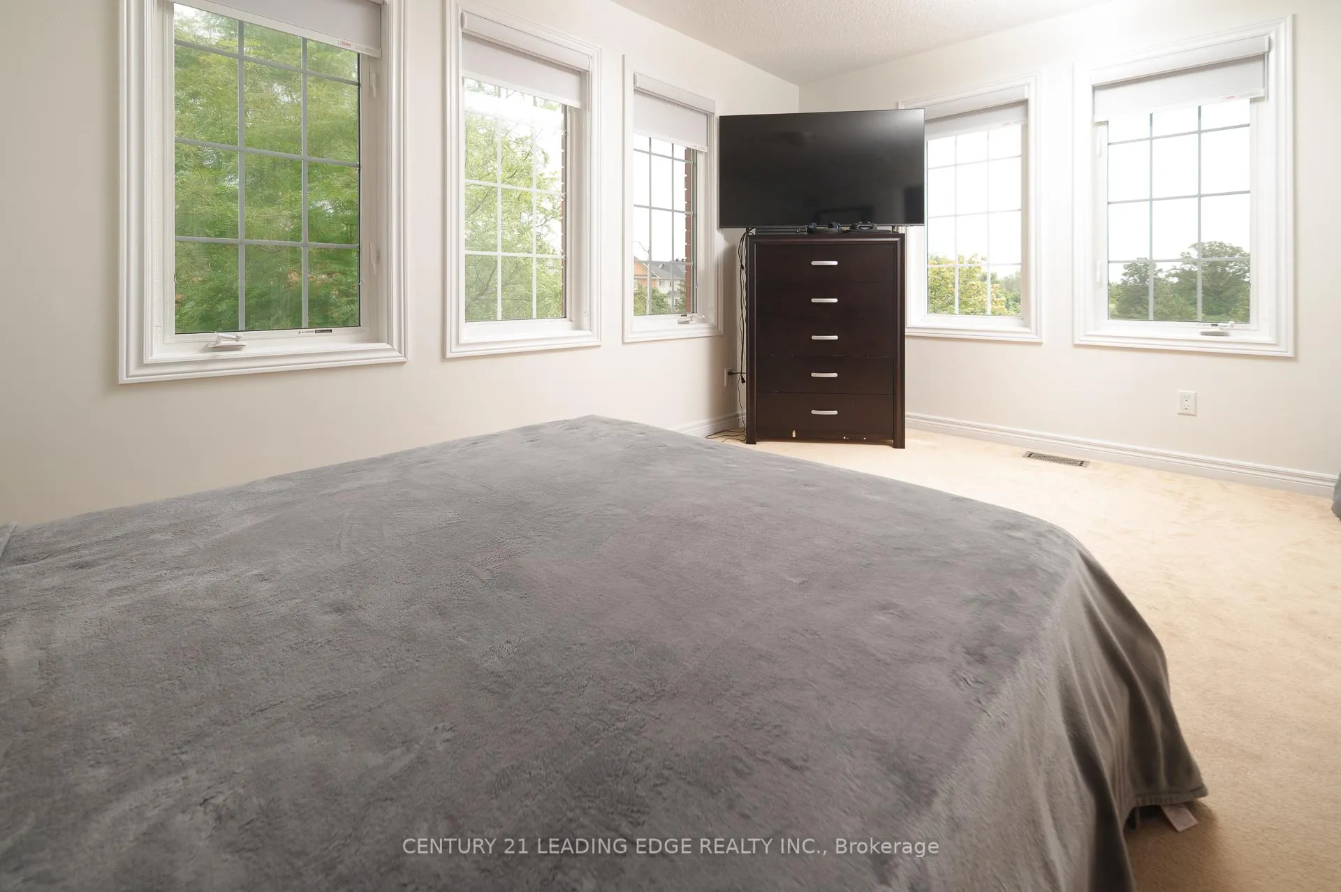 Photo 18 of 26 Huntspoint Drive, Brampton, Bram East — HOMEH