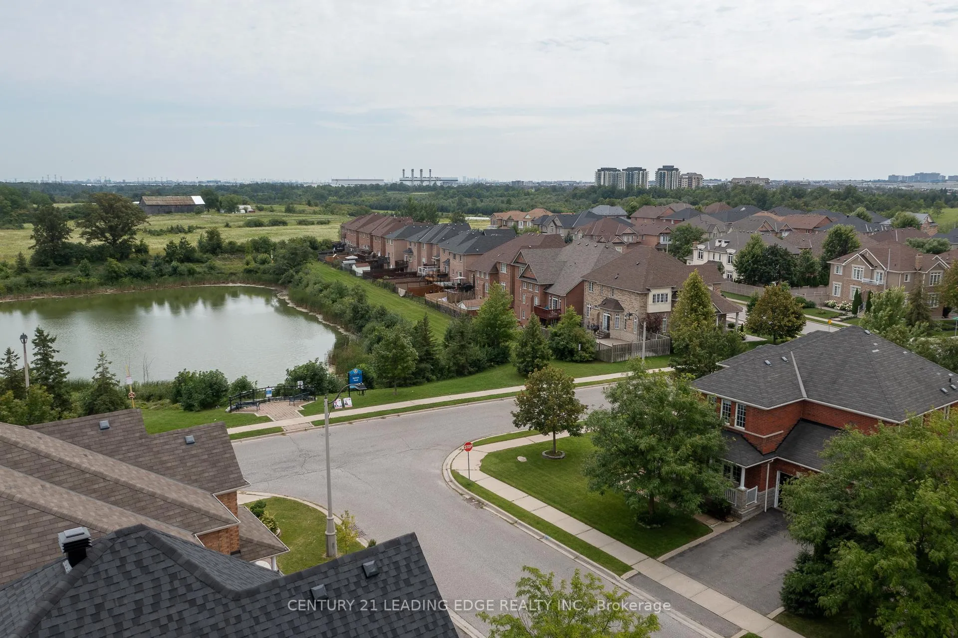 Photo 47 of 26 Huntspoint Drive, Brampton, Bram East — HOMEH