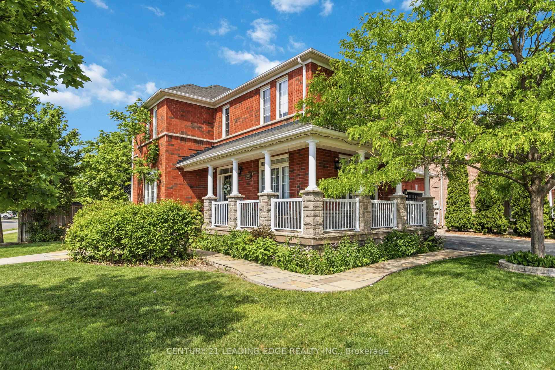 Photo 3 of 26 Huntspoint Drive, Brampton, Bram East — HOMEH