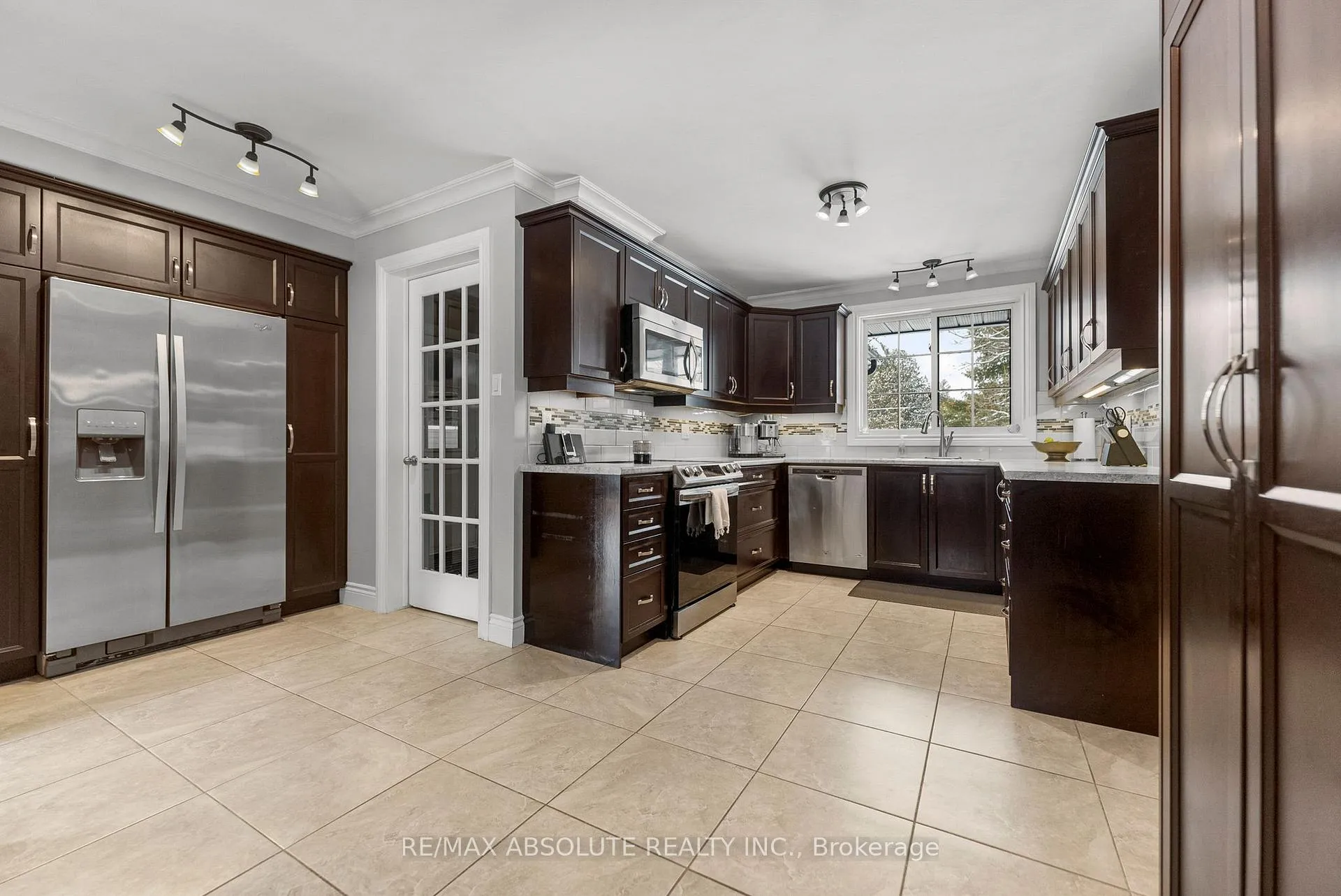 Photo 16 of 131 Burns Drive, McNab/Braeside, Mcnab/Braeside Twps — HOMEH