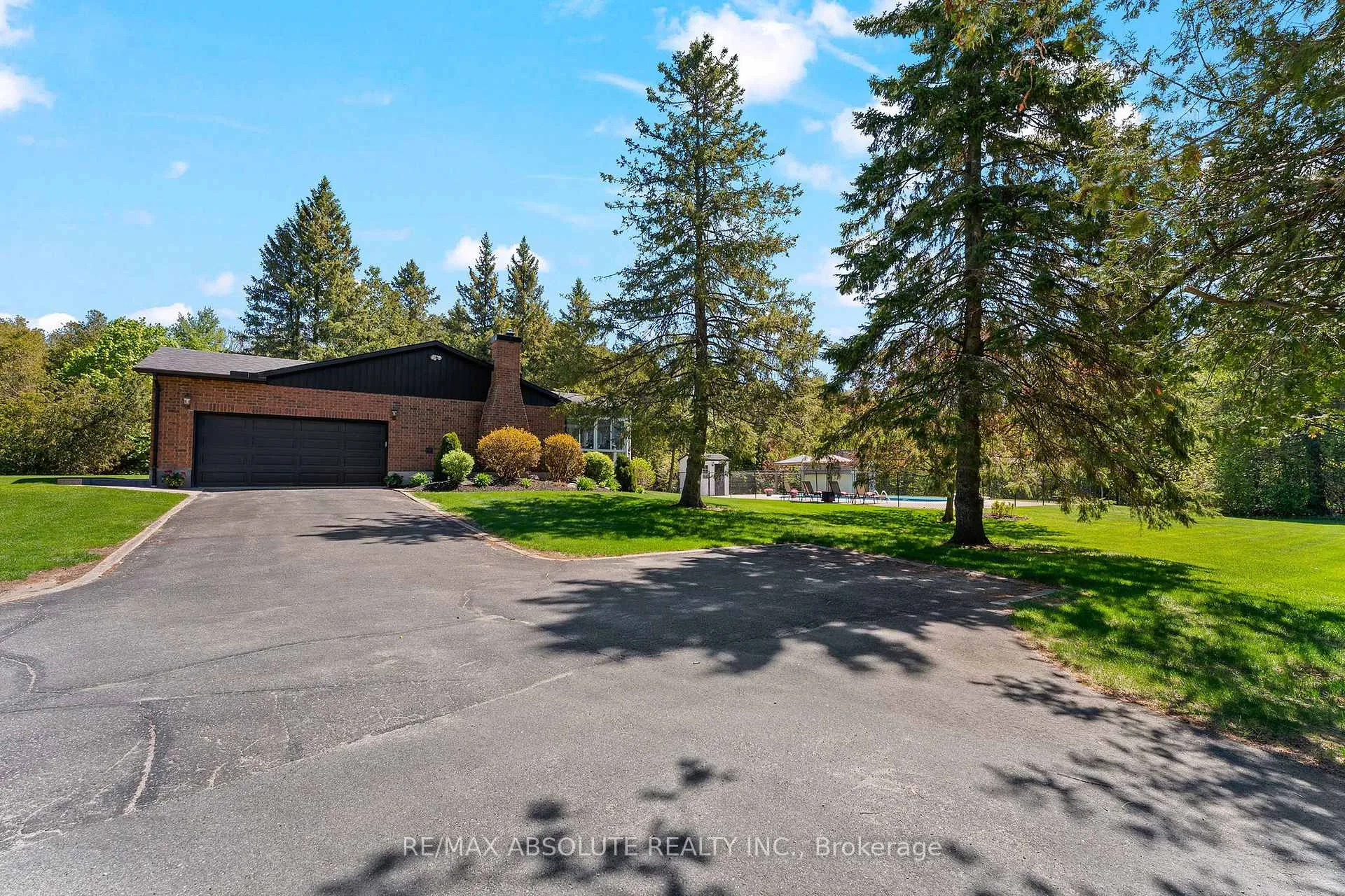 Photo 46 of 131 Burns Drive, McNab/Braeside, Mcnab/Braeside Twps — HOMEH