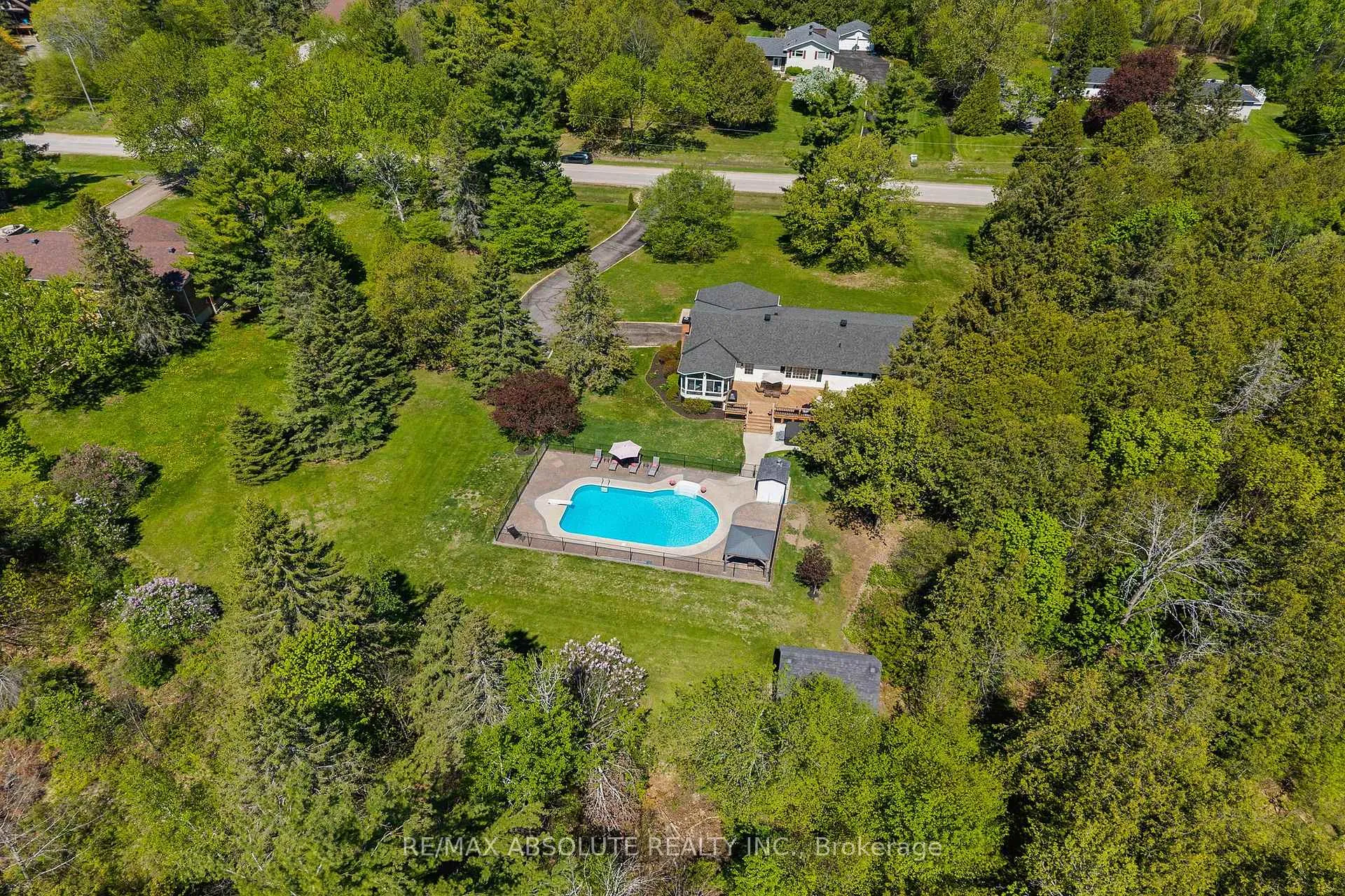 Photo 47 of 131 Burns Drive, McNab/Braeside, Mcnab/Braeside Twps — HOMEH