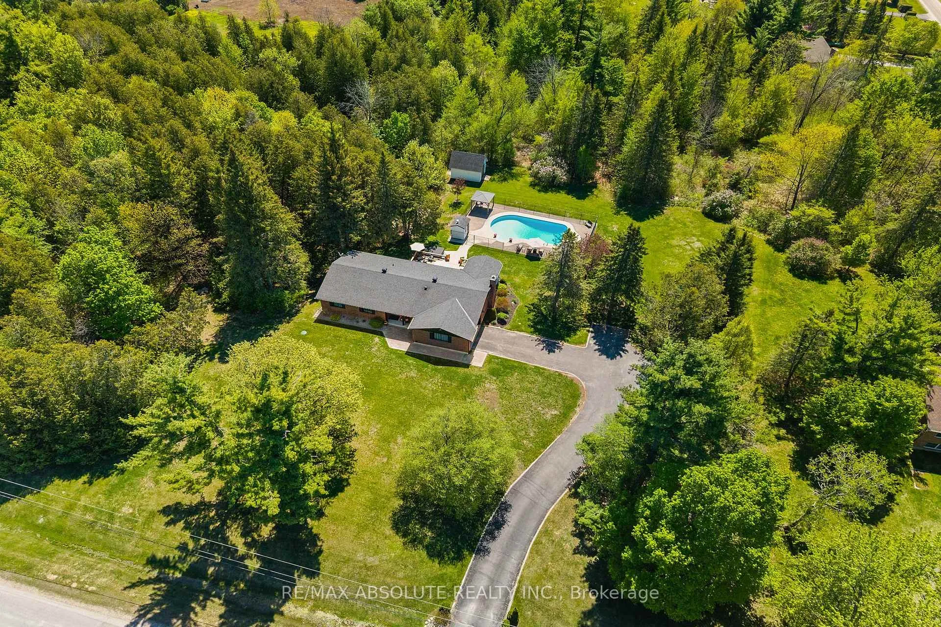 Photo 48 of 131 Burns Drive, McNab/Braeside, Mcnab/Braeside Twps — HOMEH