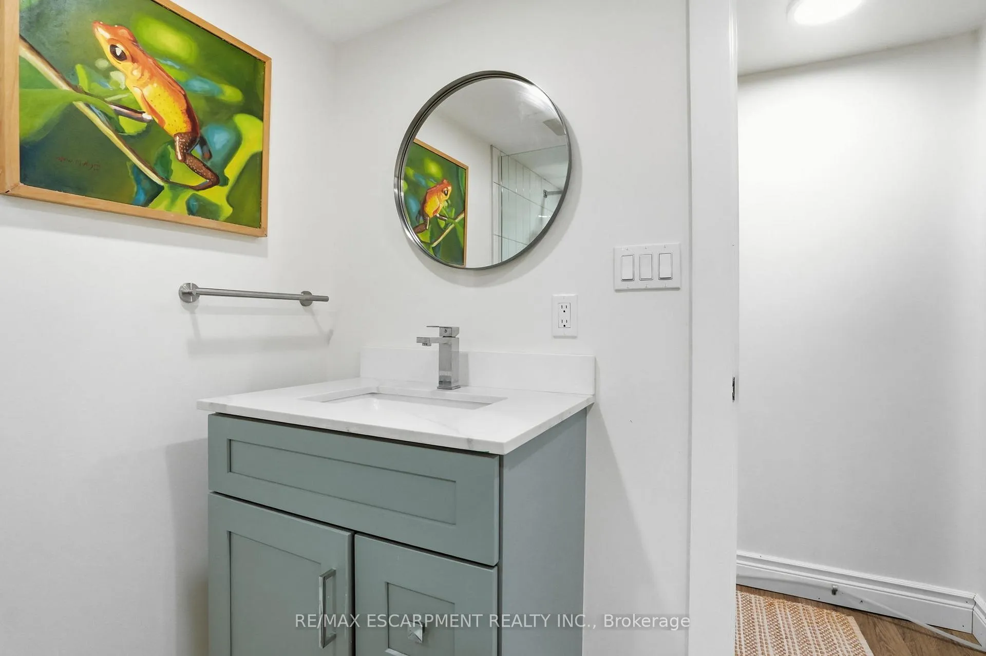 Photo 40 of 29 Pinewood Trail, Mississauga, Mineola — HOMEH