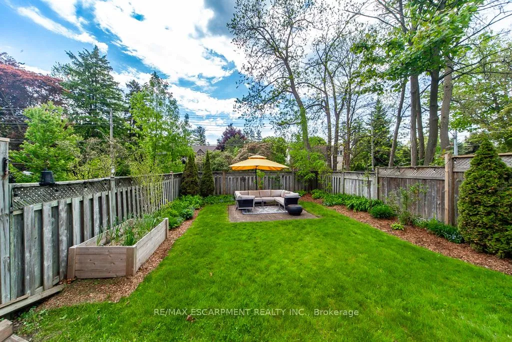 Photo 43 of 29 Pinewood Trail, Mississauga, Mineola — HOMEH
