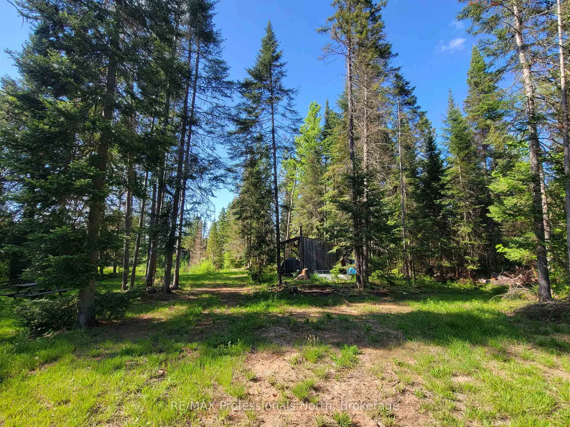 Photo 8 of 156 Butterfield Road, Powassan — HOMEH