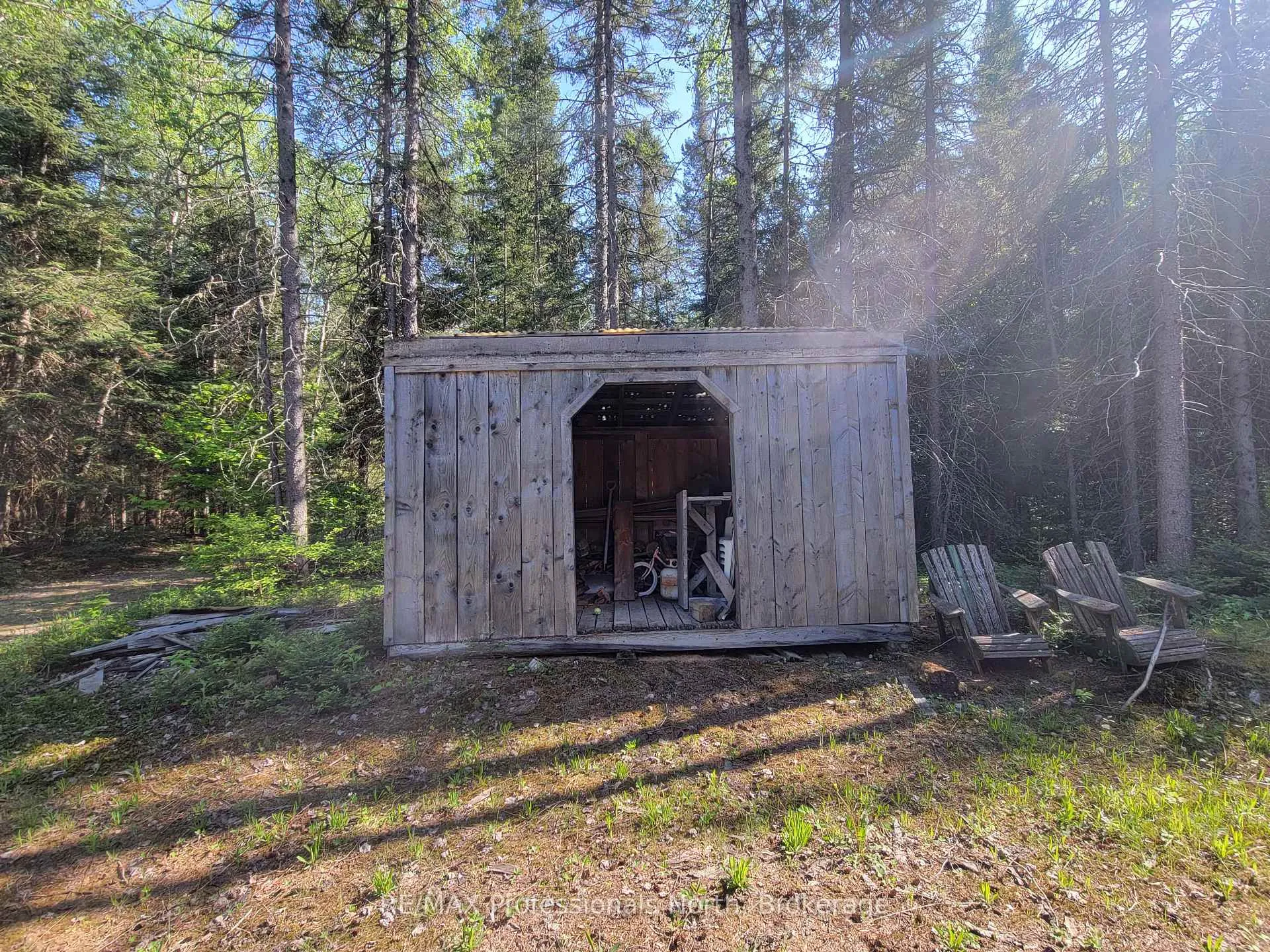 Photo 10 of 156 Butterfield Road, Powassan — HOMEH