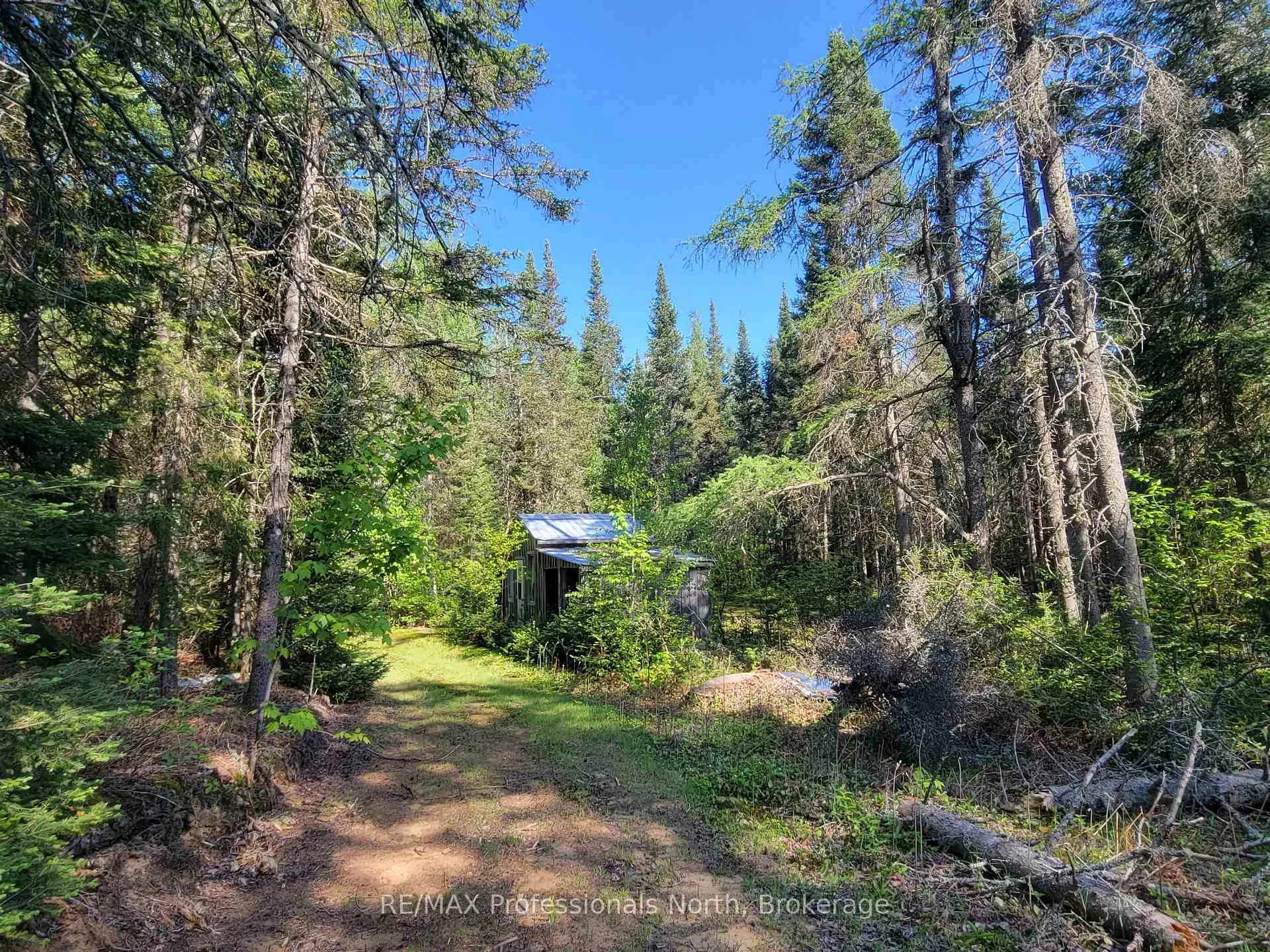 Photo 22 of 156 Butterfield Road, Powassan — HOMEH