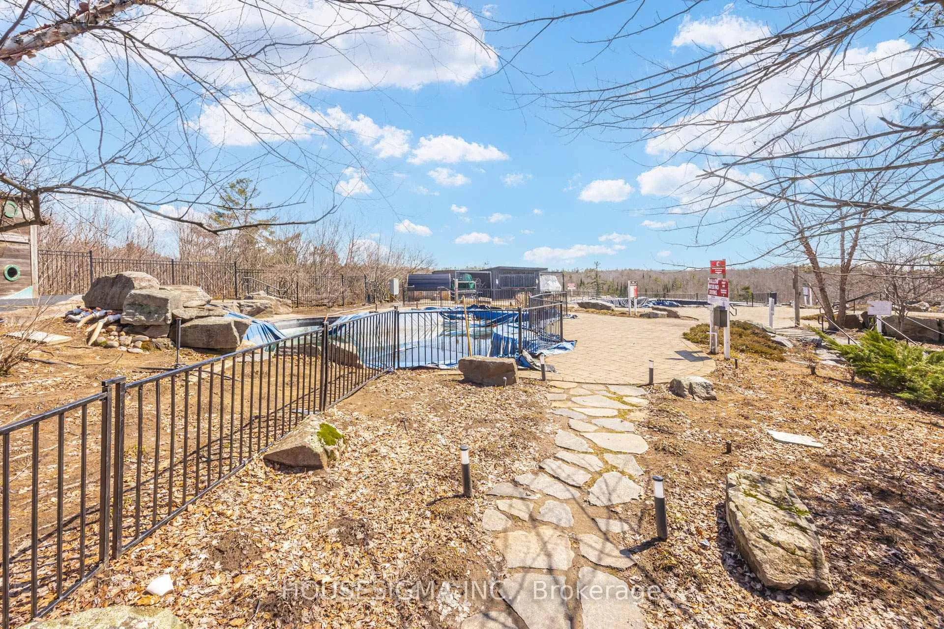 Photo 38 of Unit 313, 120 Carrick Trail, Gravenhurst, Muskoka (S) — HOMEH