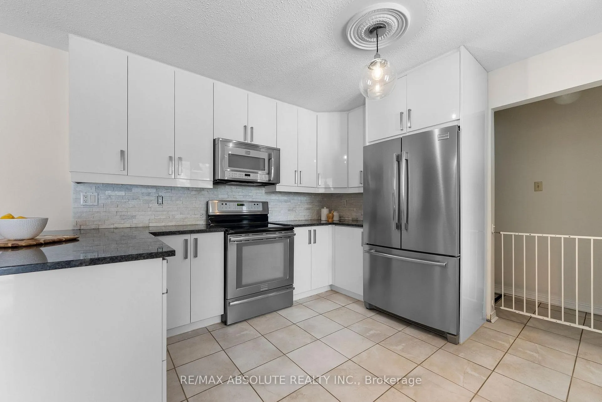 Photo 13 of 213 Calabogie Road, McNab/Braeside, Mcnab/Braeside Twps — HOMEH