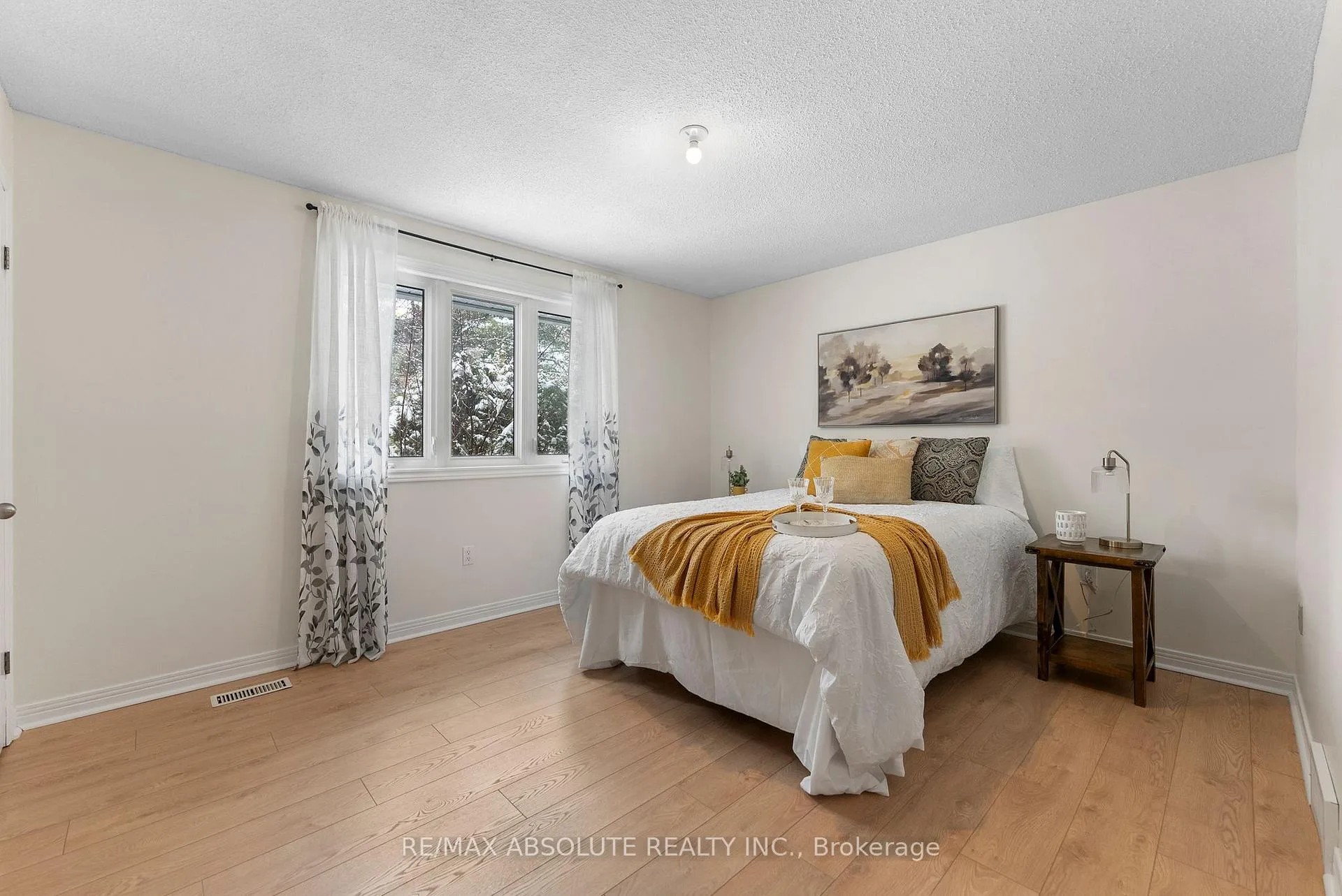 Photo 17 of 213 Calabogie Road, McNab/Braeside, Mcnab/Braeside Twps — HOMEH