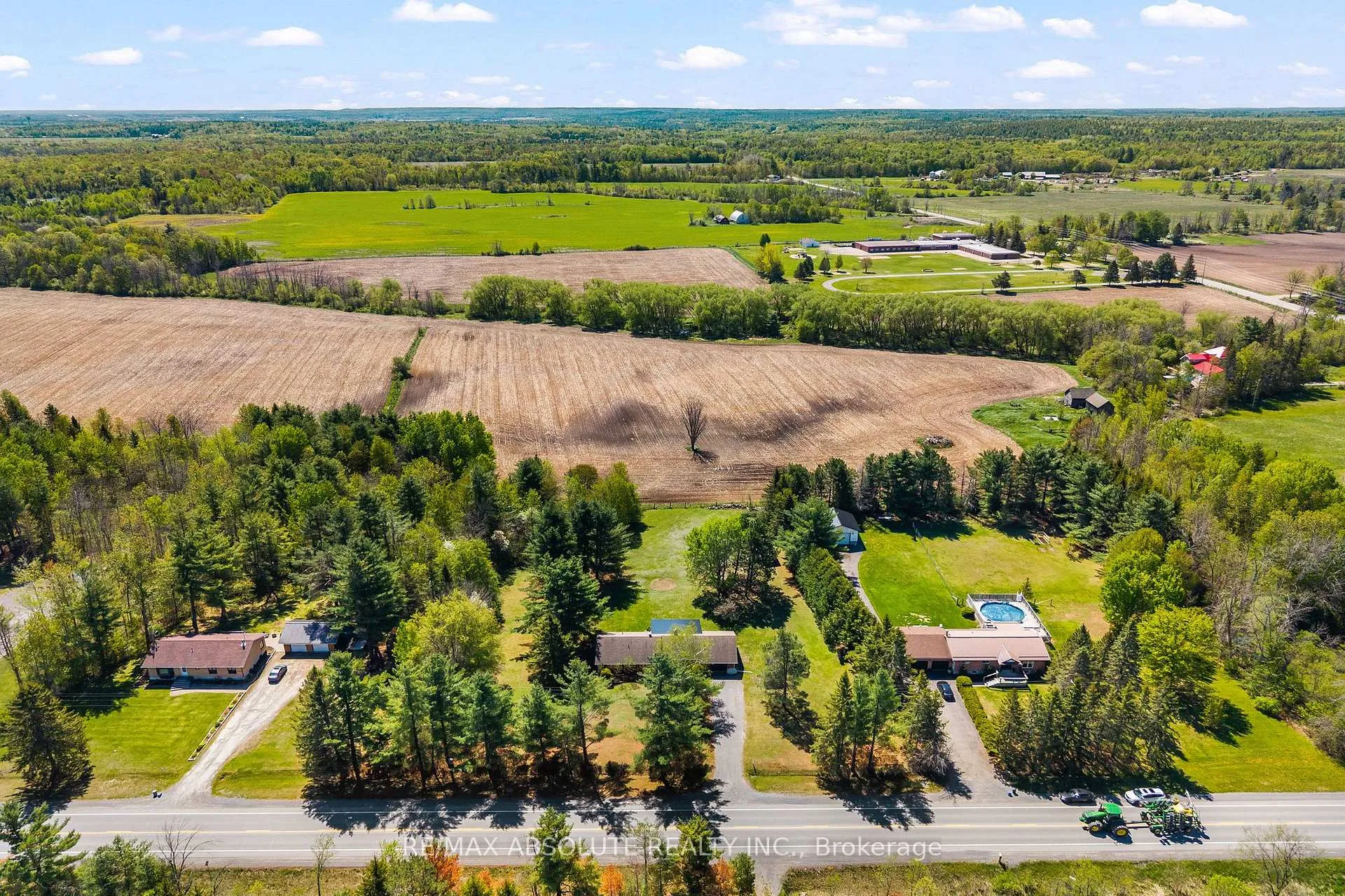 Photo 24 of 213 Calabogie Road, McNab/Braeside, Mcnab/Braeside Twps — HOMEH