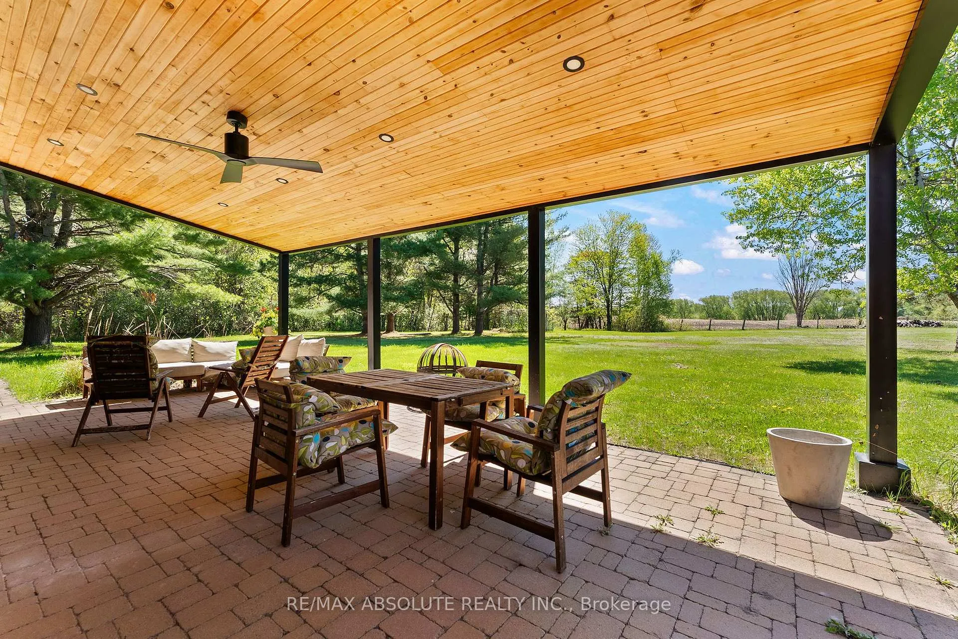 Photo 27 of 213 Calabogie Road, McNab/Braeside, Mcnab/Braeside Twps — HOMEH