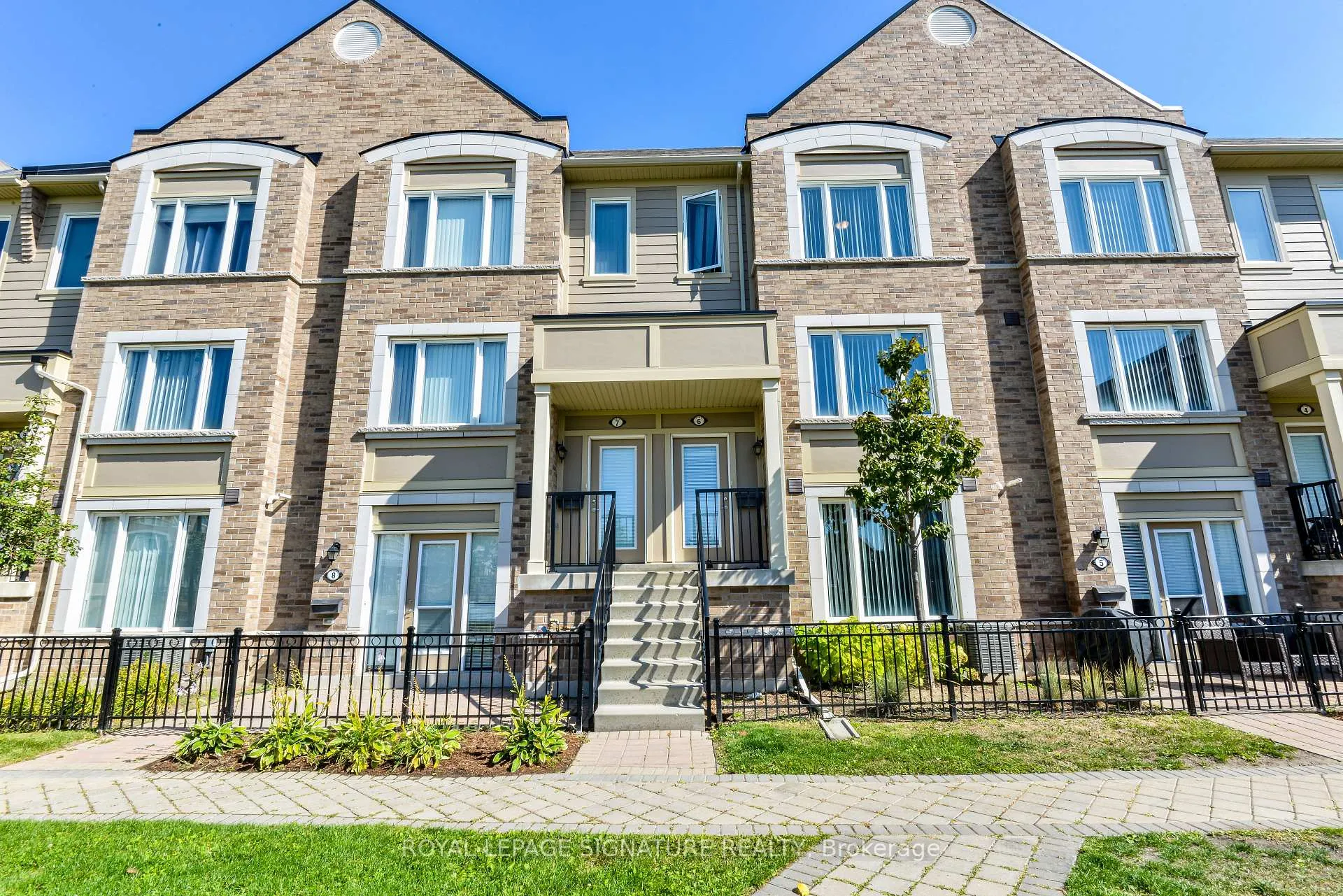 Photo 1 of Unit 6, 3135 Boxford Crescent, Mississauga, Churchill Meadows — HOMEH
