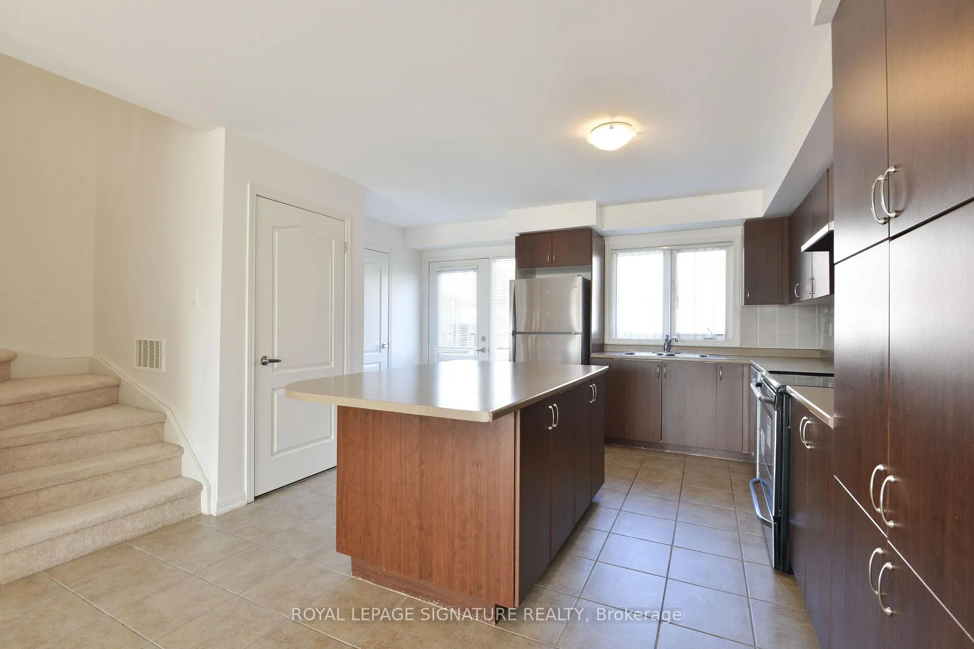 Photo 12 of Unit 6, 3135 Boxford Crescent, Mississauga, Churchill Meadows — HOMEH