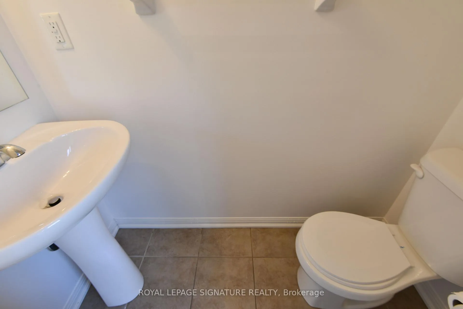 Photo 19 of Unit 6, 3135 Boxford Crescent, Mississauga, Churchill Meadows — HOMEH