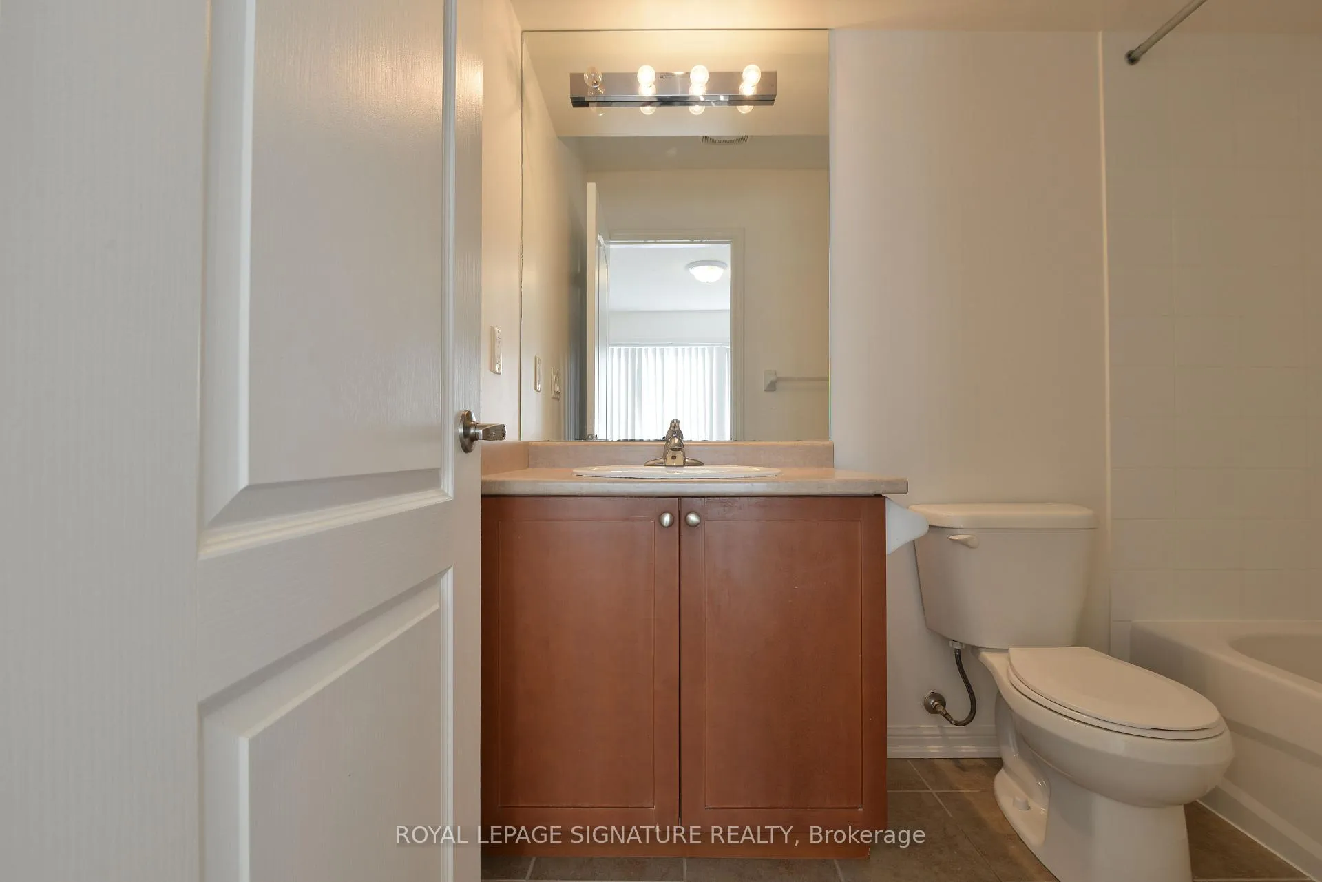 Photo 22 of Unit 6, 3135 Boxford Crescent, Mississauga, Churchill Meadows — HOMEH
